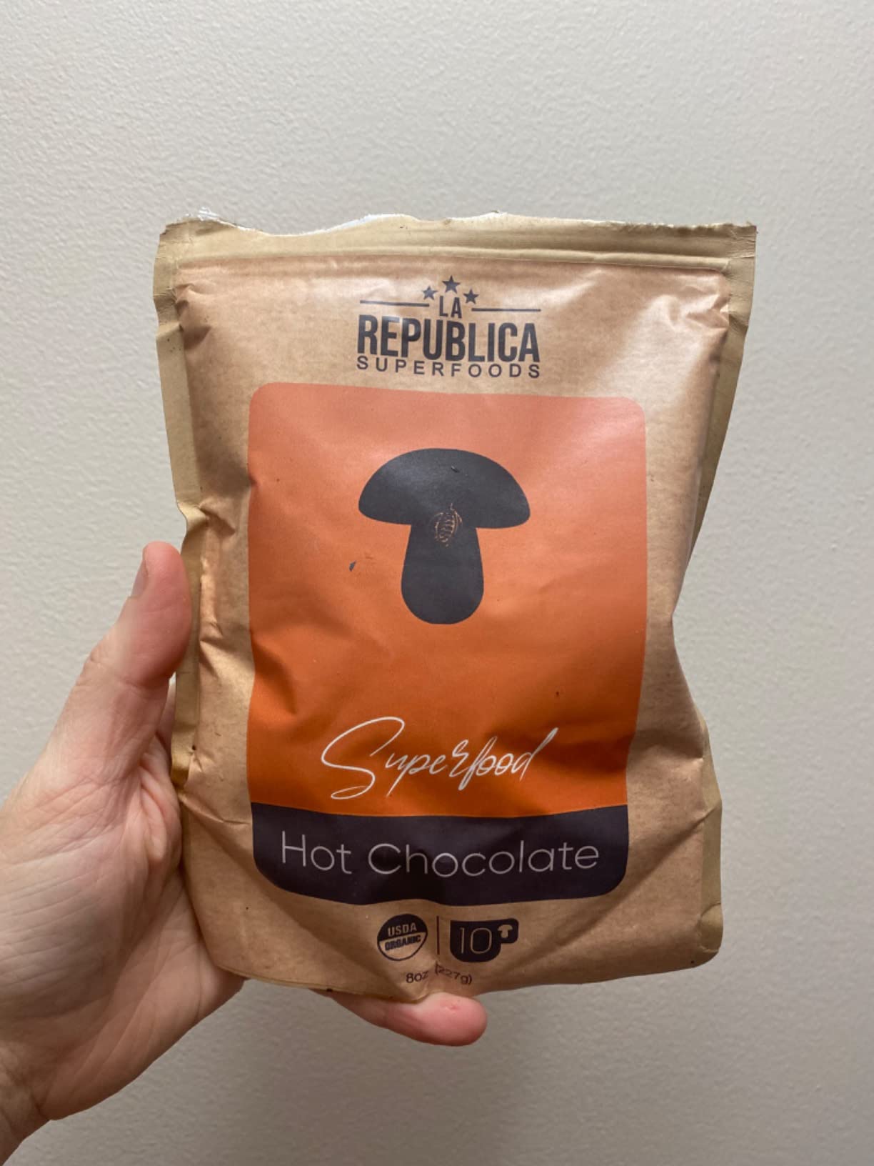 La Republica Hot Chocolate 8 oz, with Organic Mushrooms, Cocoa, Reishi, Chaga, Lion's Mane, and Ashwagandha (20 servings) customer photo 2