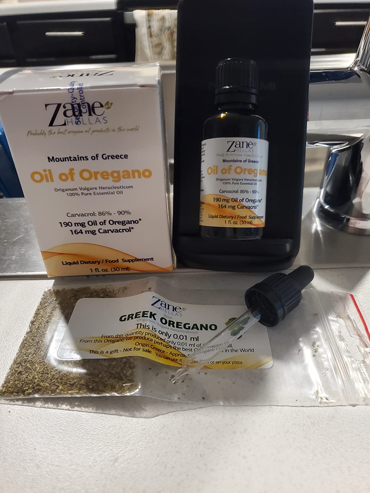 Zane Hellas 190 mg Oregano Oil-164 mg Carvacrol per Serving-4 Drops Daily. 100% Greek Undiluted Oil of Oregano. 86%-90% Min Carvacrol. Probably The Best Oregano Oil in The World. 1 fl. oz.- 30ml customer photo 2