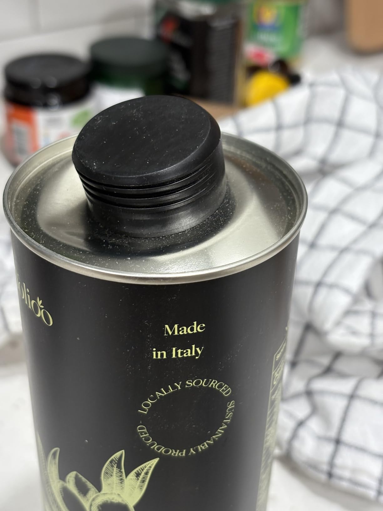 100% EVOO | Italian Organic Olive Oil Extra Virgin Cold Pressed | Very High Polyphenol Rich Early Harvest from Tuscany | Premium Pure Olive Oil (25.4oz) customer photo 2