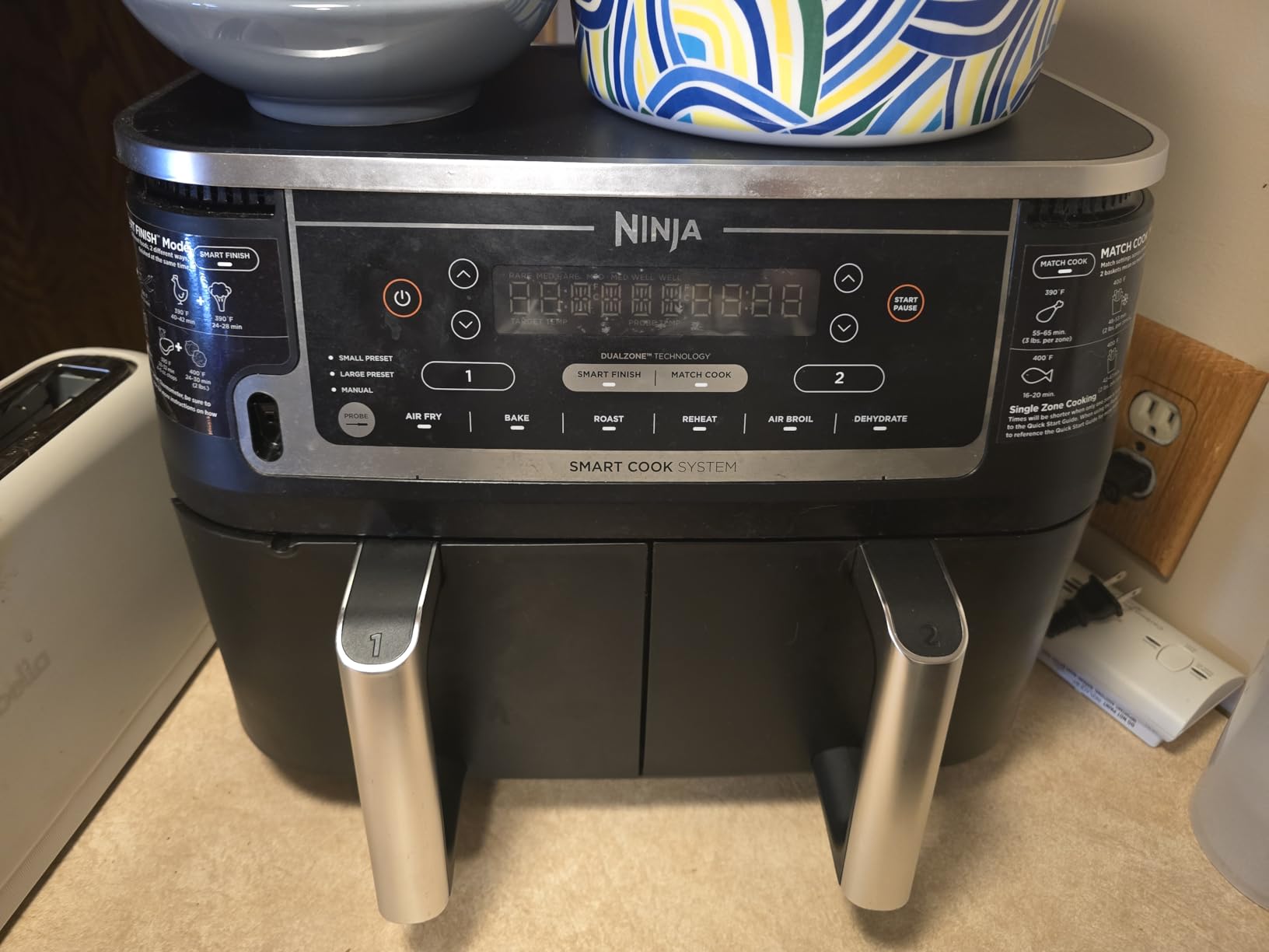 Ninja DZ550 Foodi 10 Quart 6-in-1 DualZone Smart XL Air Fryer, 2 Independent Baskets, Cook Thermometer, Match and Finish to Roast, Dehydrate, Black customer photo 1