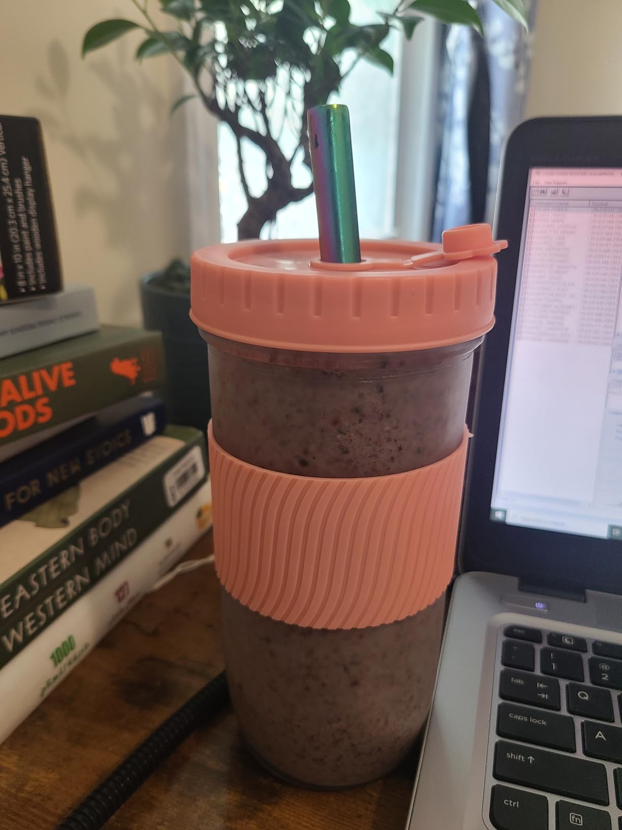 Amyoole 2 Pack Reusable Boba Cup, 24Oz Wide Mouth Smoothie Cup, Mason Jar Glass Cups with Lids and Straws, Bubble/Boba Tea Cups, Ice Coffee Tumbler (Black) customer photo 2