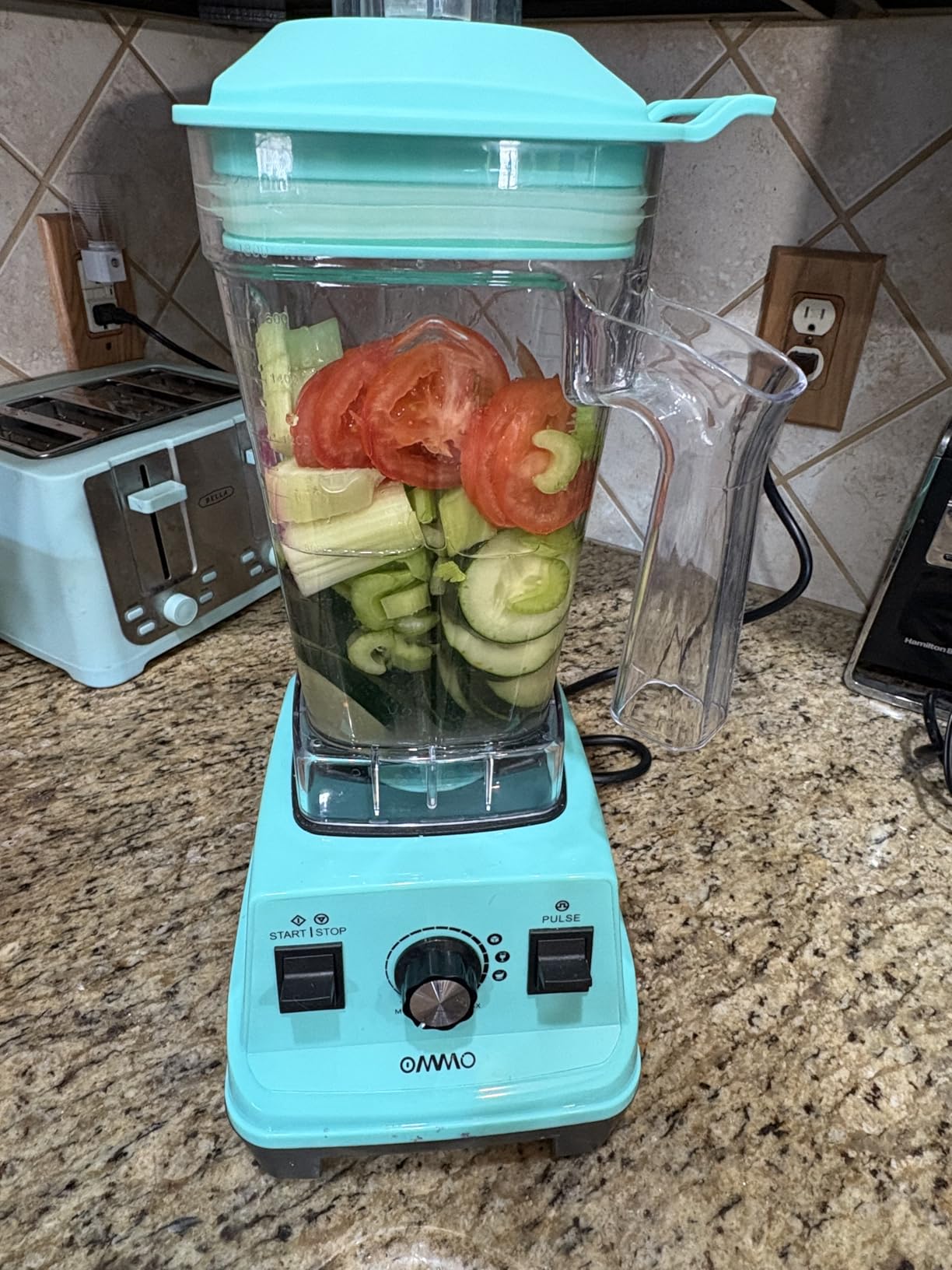 OMMO Blender 1800W, Professional High Speed Countertop Blender with Durable Stainless Steel Blades, 60oz BPA Free Blender for Shakes and Smoothies, Nuts, Ice and Fruits, Dishwasher Safe customer photo 2