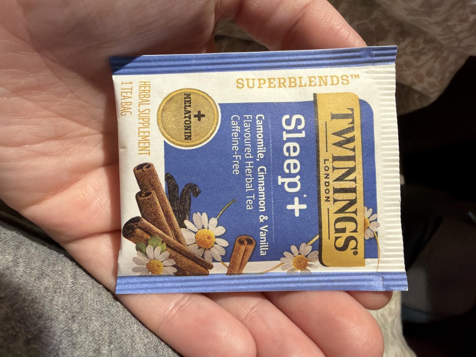 Twinings Superblends Sleep+ Herbal Tea with 1mg Melatonin Camomile, Cinnamon & Vanilla, Naturally Caffeine-Free, 16 Tea Bags (Pack of 1) customer photo 1