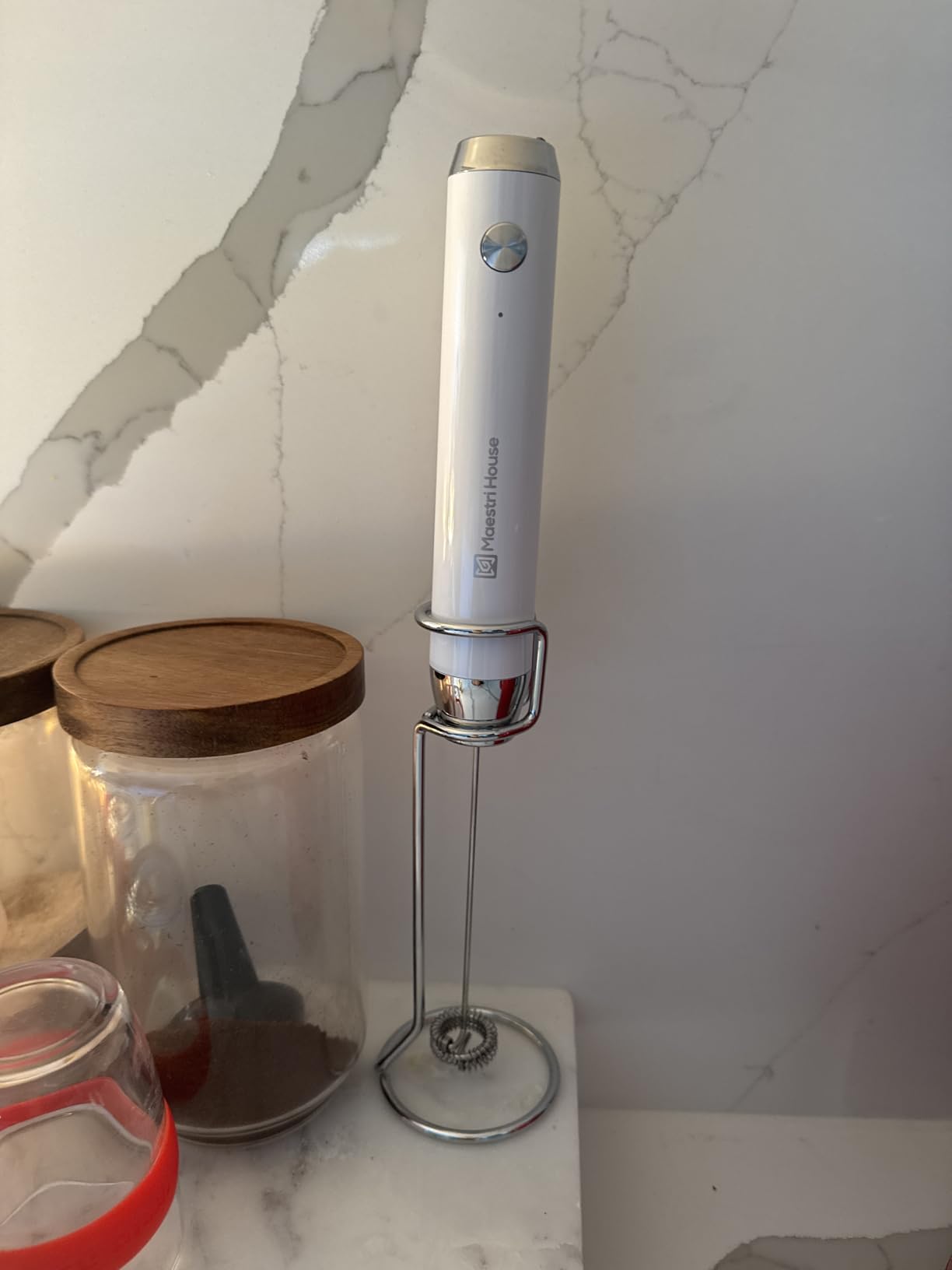 Maestri House Rechargeable Milk Frother with Stand, LunaFro Handheld Electric Foam Maker Waterproof Detachable Stainless Steel Whisk Drink Mixer Foamer for Lattes, Cappuccino customer photo 2