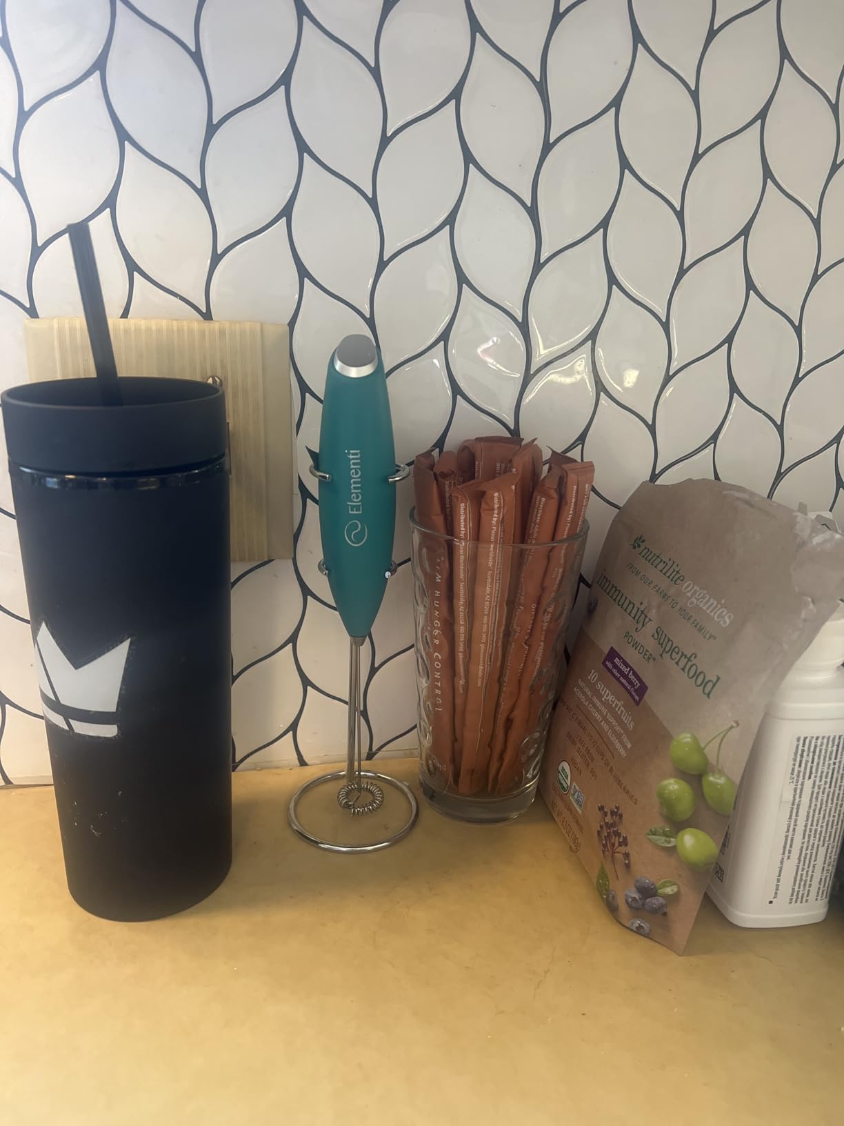 Elementi Matcha Whisk & Frother Set - Powerful Electric Matcha Mixer for Powder, Easy to Use Electric Whisk Kit - Craft Effortless Lattes with the Elementi Milk Frother Wand & Wisk (Emerald Green) customer photo 2
