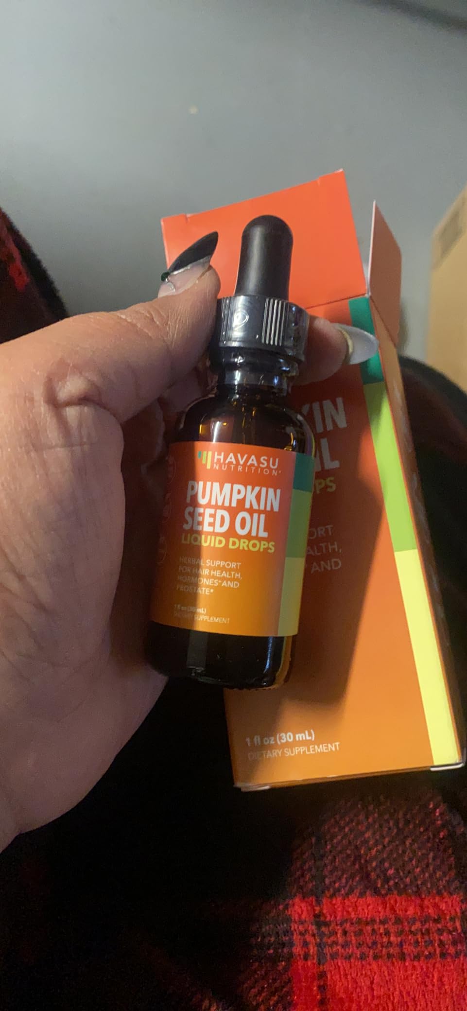 Pumpkin Seed Oil - USDA Organic - Cold Pressed for Hair, Prostate, and Hormone Support - 2 Month Supply - Liquid Drops for Men and Women - Vegan, Non-GMO, and Gluten Free - Unflavored, 1 Fl Oz customer photo 2