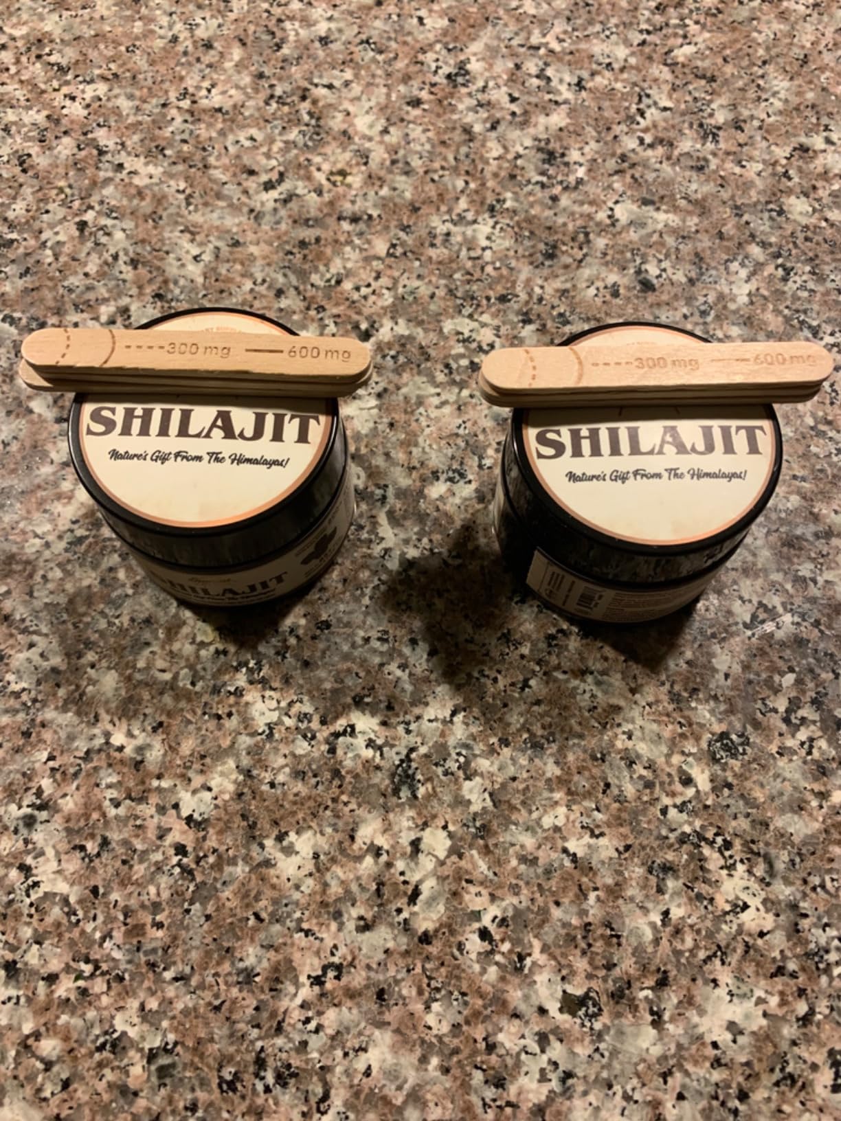 Sennasi Shilajit Pure Himalayan Organic Shilajit Resin - 600mg Maximum Potency Natural Organic Shilajit Resin with 85+ Trace Minerals & Fulvic Acid for Energy, Immune Support, 30 Grams (1 Pack) customer photo 1