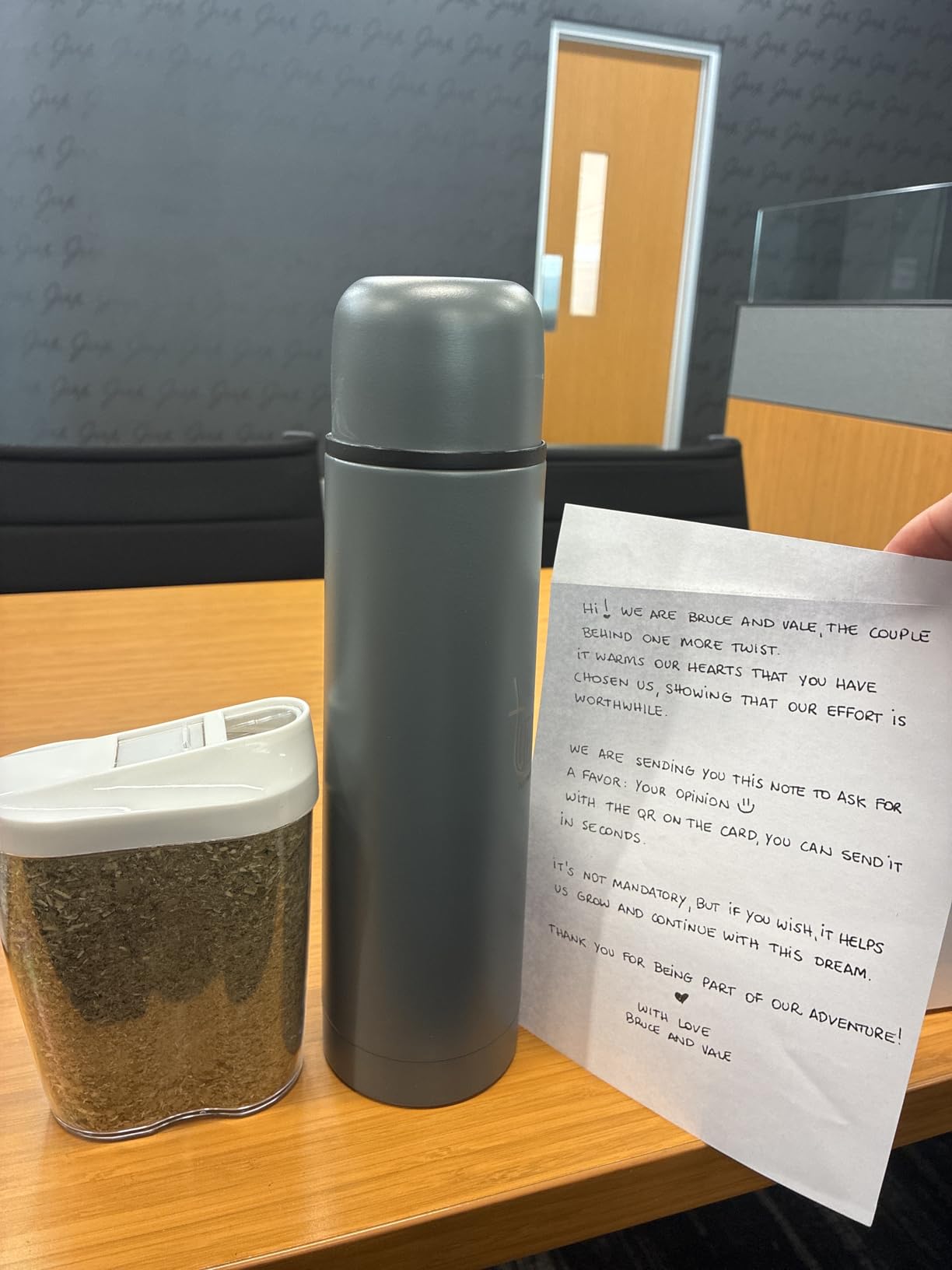 TUMA TU MATE Complete Yerba Mate Kit - Stainless Steel Mate Cup Set, Bombilla (Straw) & 750ml Thermo | Argentine Mate Set + Canvas Bag, Yerbero Container & Car Heater (Black) customer photo 2