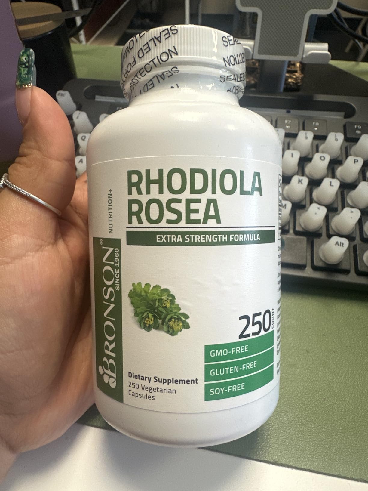 Bronson Rhodiola Rosea Vegetarian Capsules - Adaptogenic Herb - Brain, Stress & Mood Support - Non-GMO, 60 Count customer photo 2