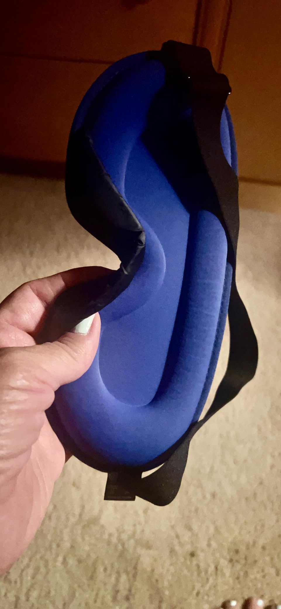 LYSIAN 3D Sleep Mask for Side Sleepers, Blackout Eye Mask with No Pressure on Eyes, Adjustable Comfortable Blindfold with 5 Pairs of Ear Plugs for Sleeping, Travel, Nap, Purple customer photo 2