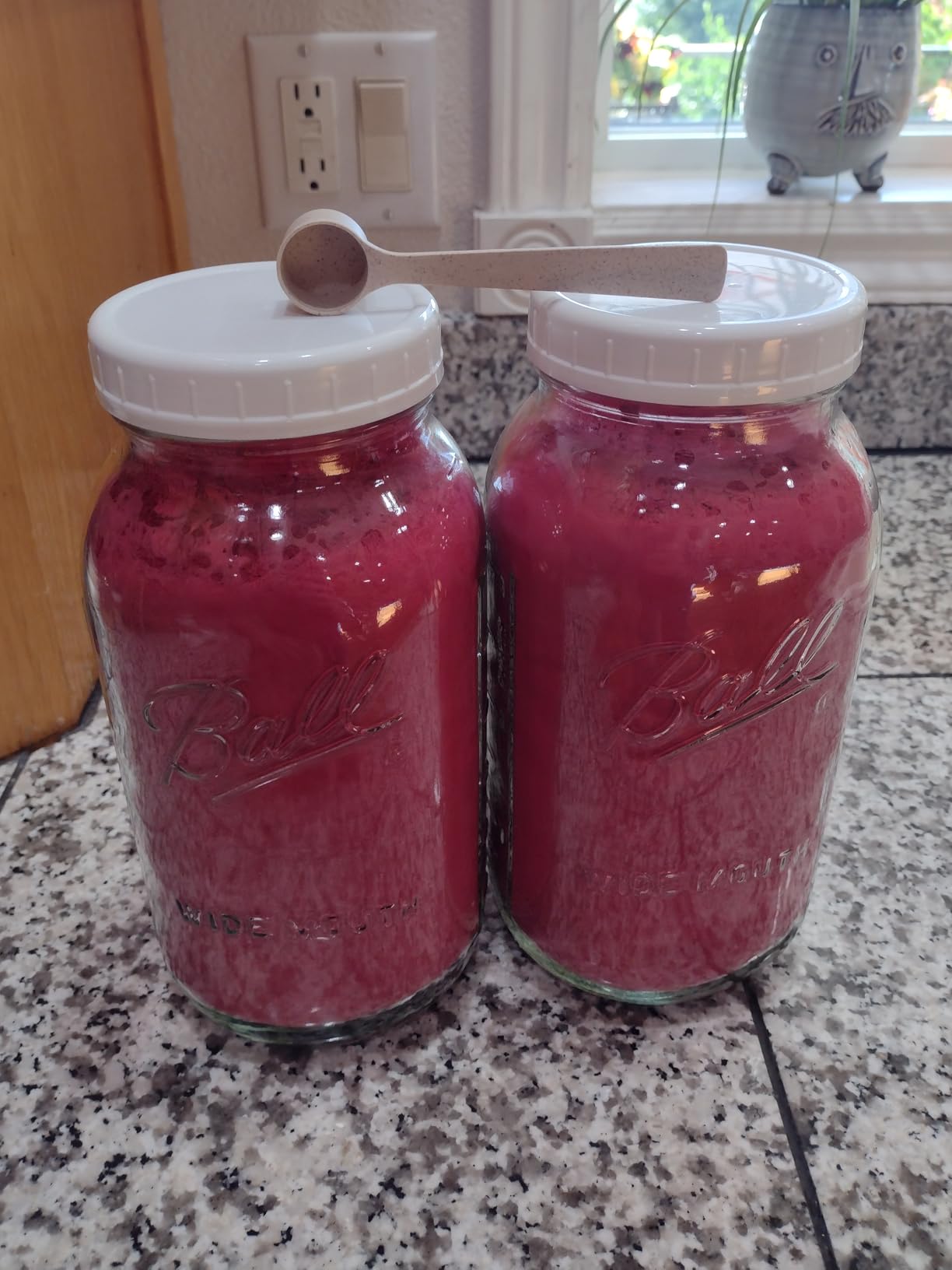 NatureBell Organic Beet Root Powder 5Lbs | 4,000mg Per Serving - Concentrated Whole Beet Root Source | High Dietary Nitrates - Raw Superfood Supplements - Great for Vegan Shakes & Smoothies - Non-GMO customer photo 1