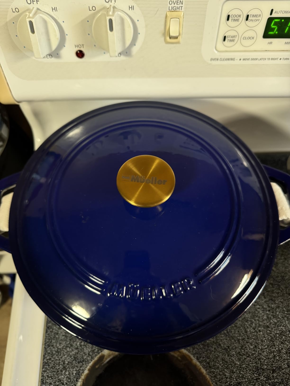 Mueller DuraCast 6 Quart Enameled Cast Iron Dutch Oven, Emerald customer photo 2
