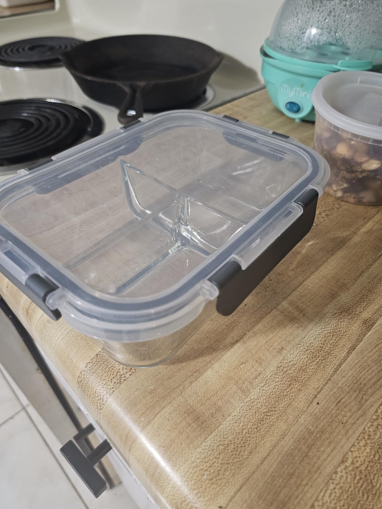 VERONES 5 Pack Glass Meal Prep Containers 3 Compartment Set, 36OZ Airtight Glass Lunch Containers, Glass Food Storage Containers with Lids, for Microwave, Oven, Freezer & Dishwasher Friendly,Grey customer photo 1