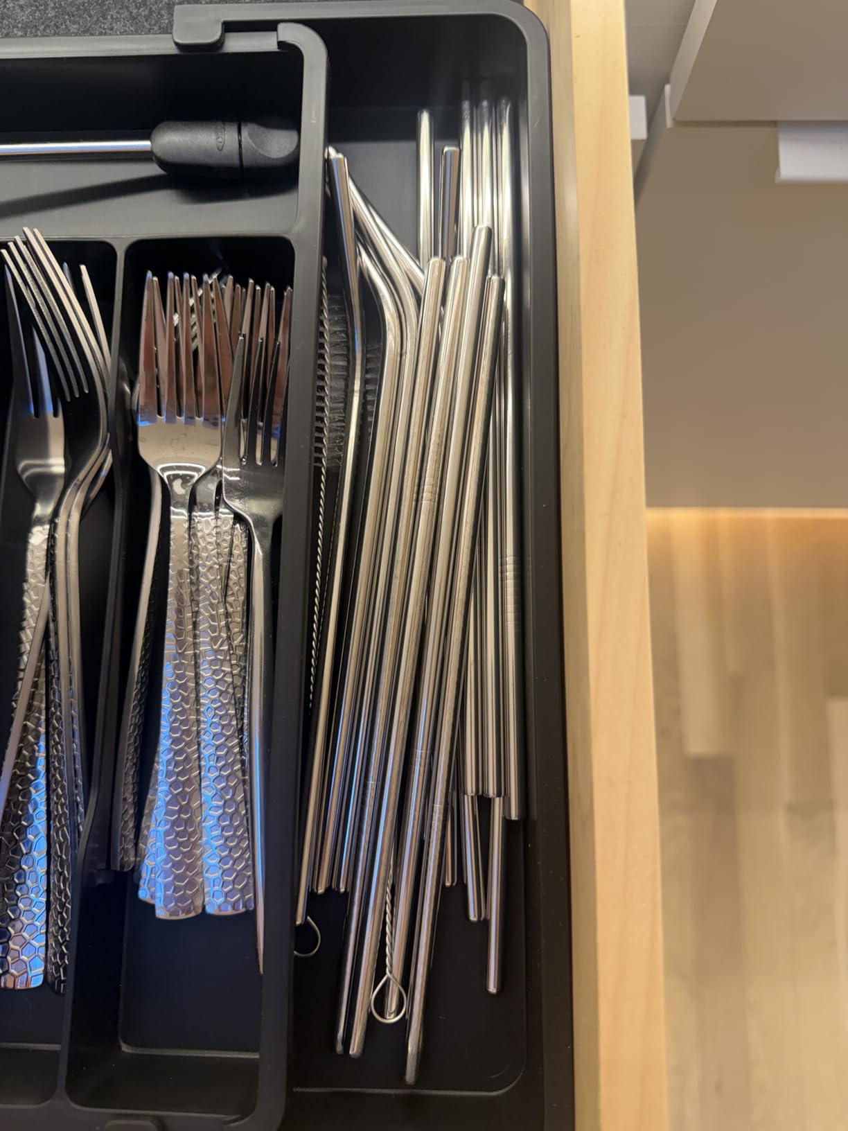 ANNVCHI 16 Pack of Reusable Stainless Steel Metal Straws, 8 Straight + 8 Bent 8.5 inch Metal Straws with 2 Cleaning Brushes, Straw Compatible with 20oz Stanley Cup customer photo 1