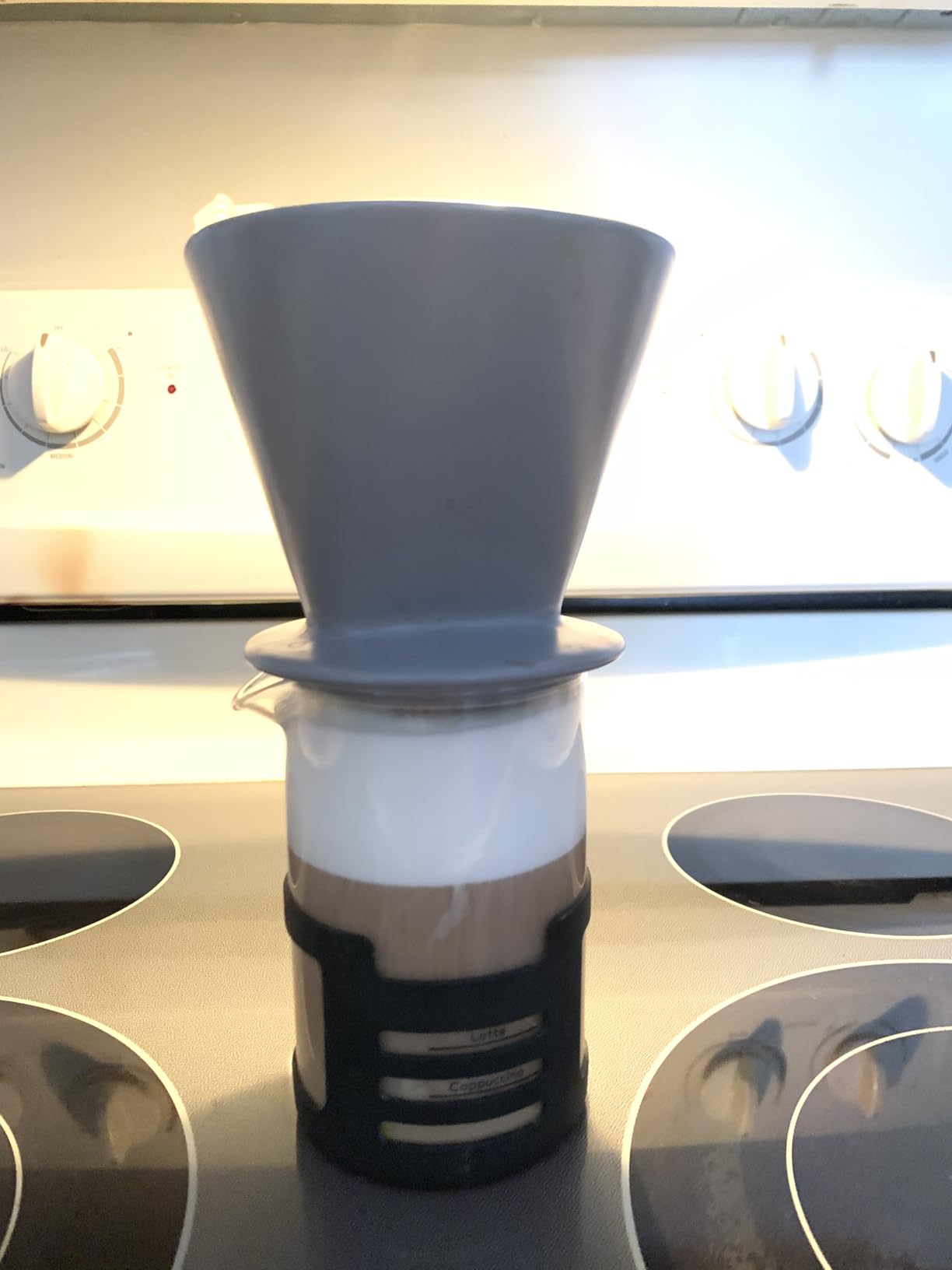 Keurig SimpleCafe Frother, Rechargeable Handheld Milk Frother for Lattes, Cappuccinos & Iced Coffee, USB Cord Included, Microwave-Safe Frothing Cup, Hot & Cold Foam Maker customer photo 2