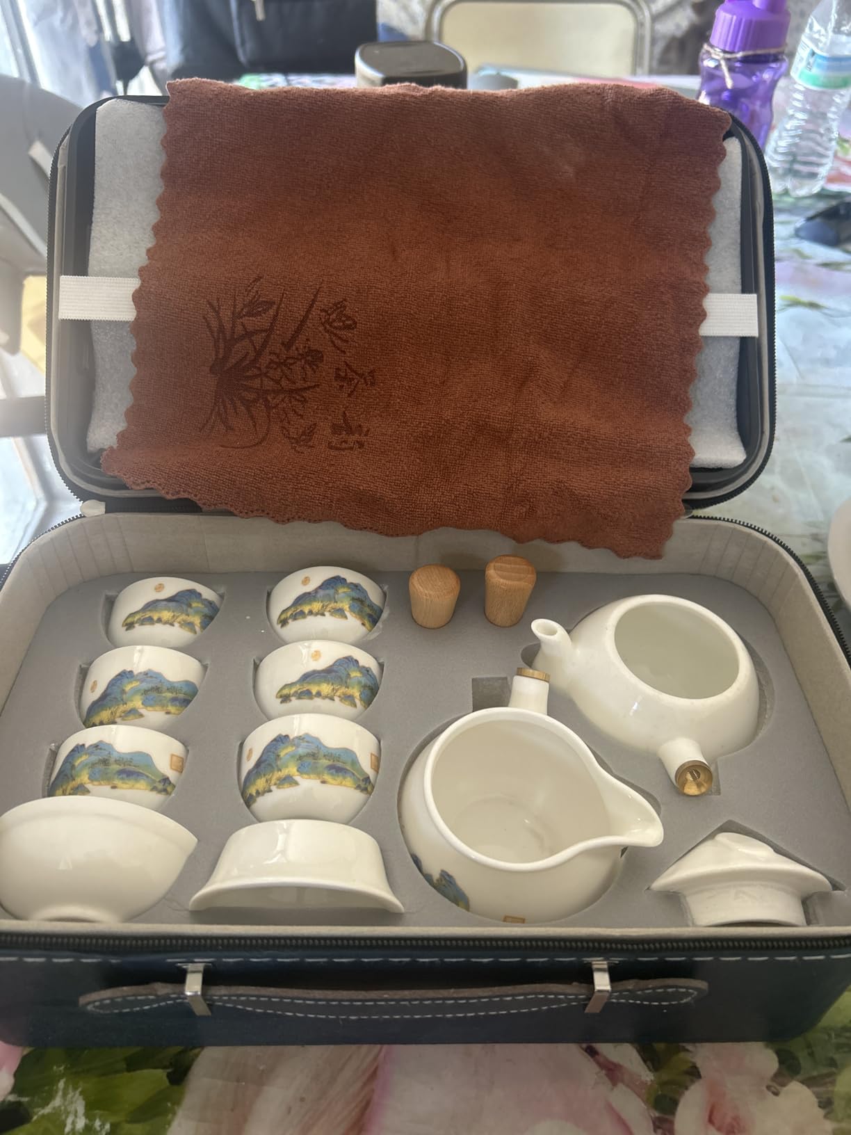 Chinese Tea Set Traditional, Chinese Gongfu Tea Set for Adults, Gaiwan Tea Set with 6 Cups (Pure White 6cups) customer photo 1