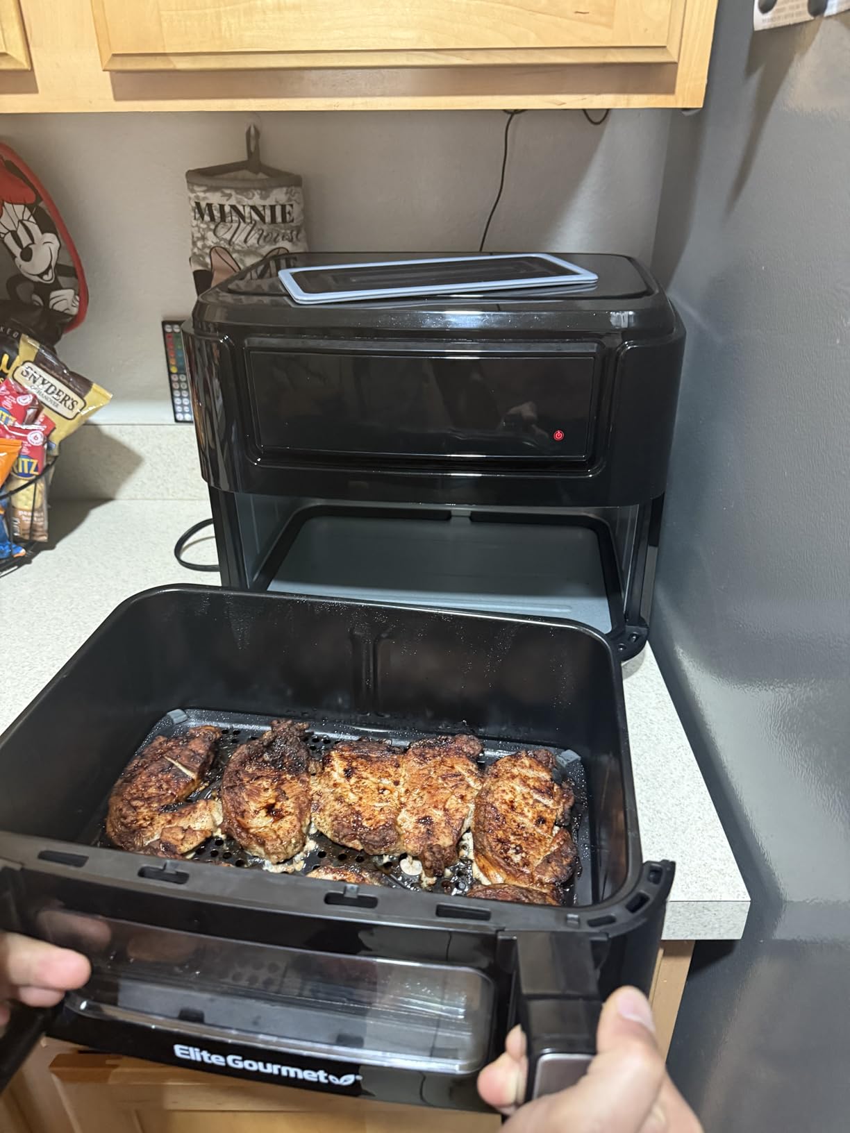 Elite Gourmet Dual Zone Air Fryer Oven 11QT, Dual Basket Air Fryer with Divider, Sync Finish & Sync Cook, PFAS Free Nonstick, 10 Presets, Air Fry Bake Roast Broil Toast Dehydrate, 1600W Black customer photo 2