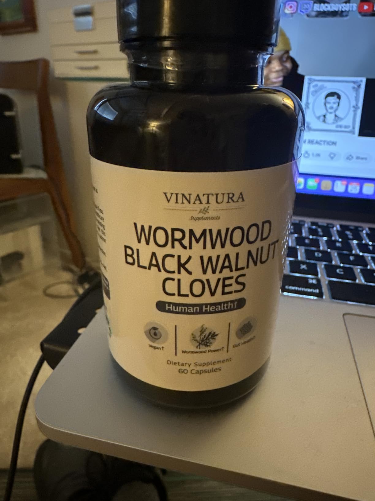 VINATURA Wormwood Black Walnut Clove Capsules - Cleanse, Detox, Intestinal Guard Formula Supplement for Humans, with Wormwood herb, Black Walnut Extract Combination, 60 Capsules customer photo 1