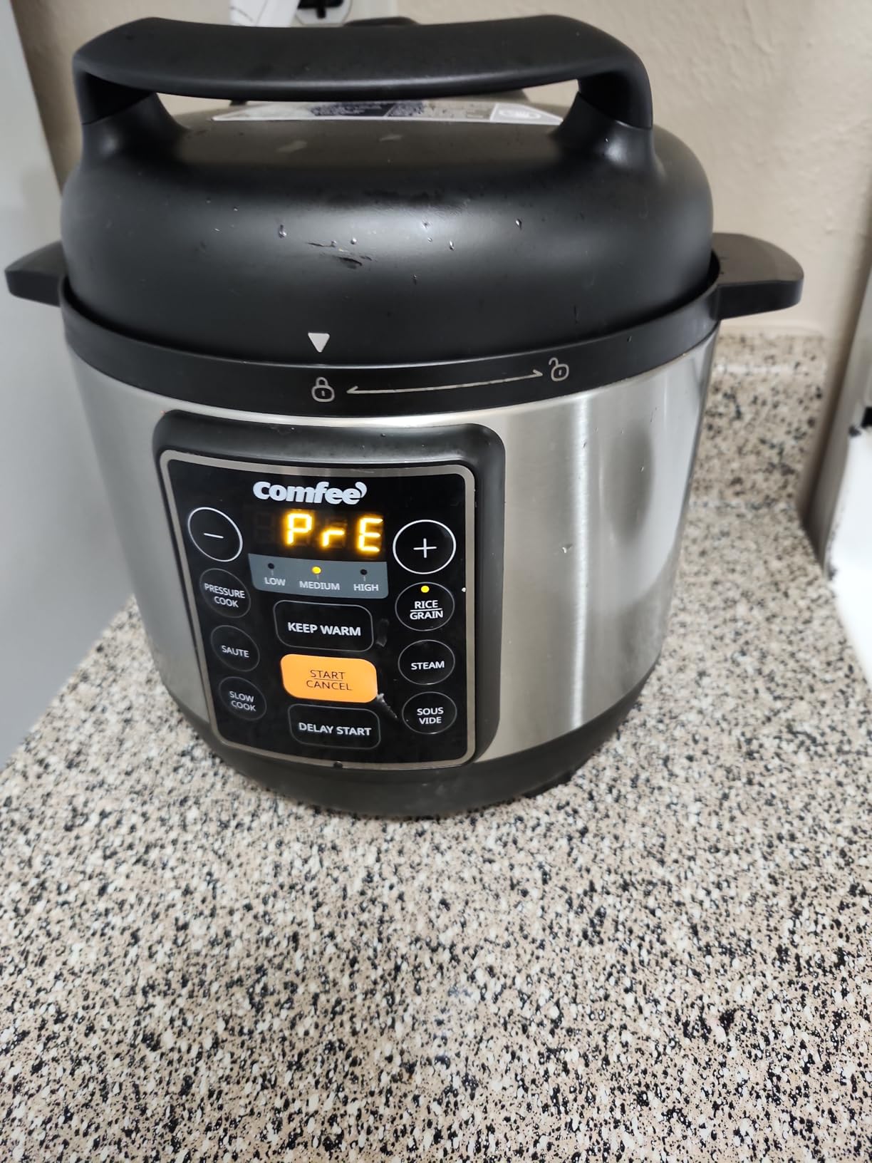 COMFEE' 12-in-1 Electric Pressure Cooker, Instant Multi, Non-Stick Pot, Yogurt Maker, Rice Cooker, Slow, Saute Steamer, Pressure Cooker 6 Quart Black customer photo 2
