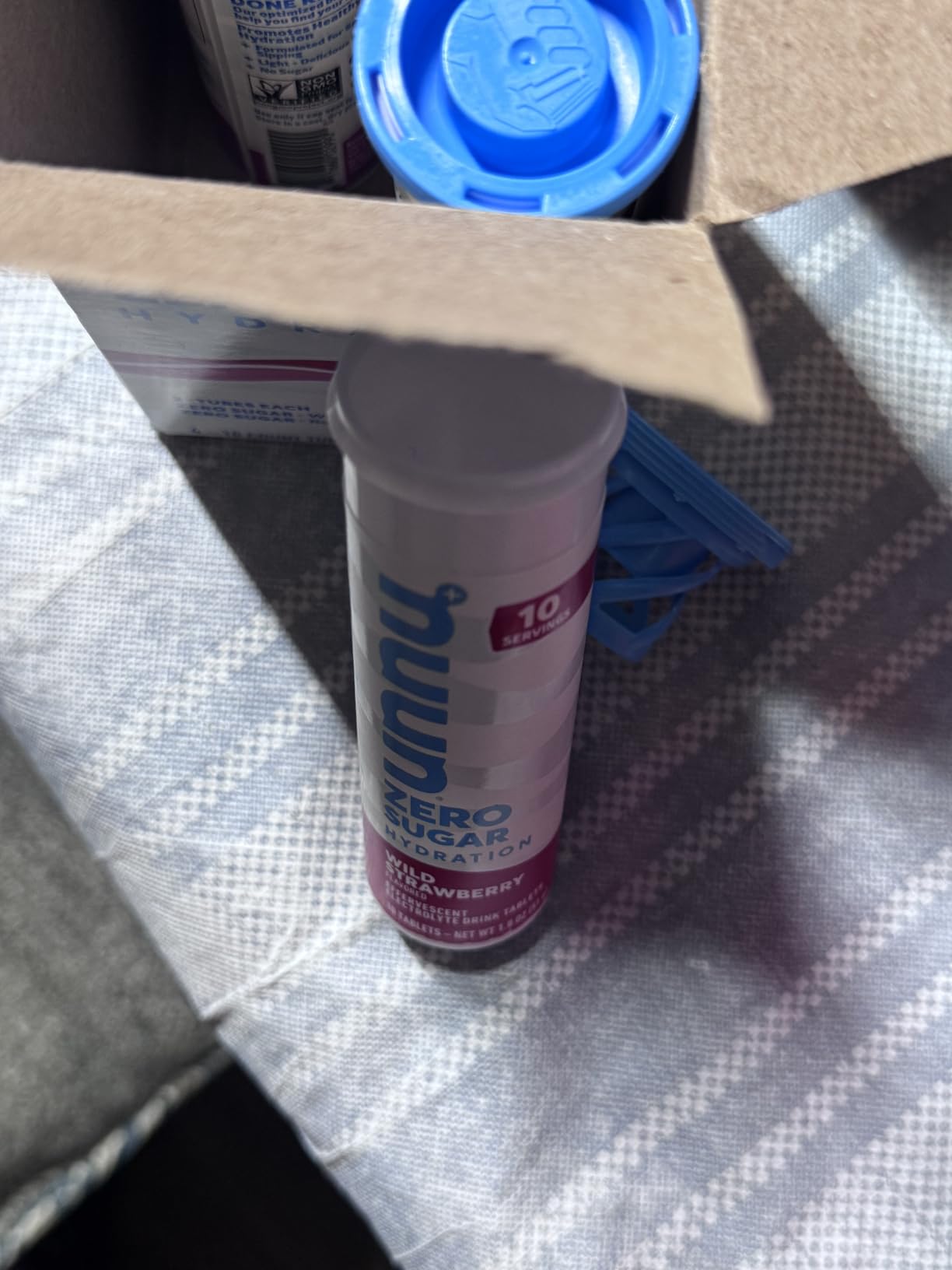Nuun Zero Sugar Hydration Electrolyte Tablets - Magnesium, Calcium, Potassium, Chloride & Sodium, Light & Delicious Fruit Flavors, No Sugar, Gluten Free, Vegan, Mixed Berry 4 Pack (40 Servings Total) customer photo 1