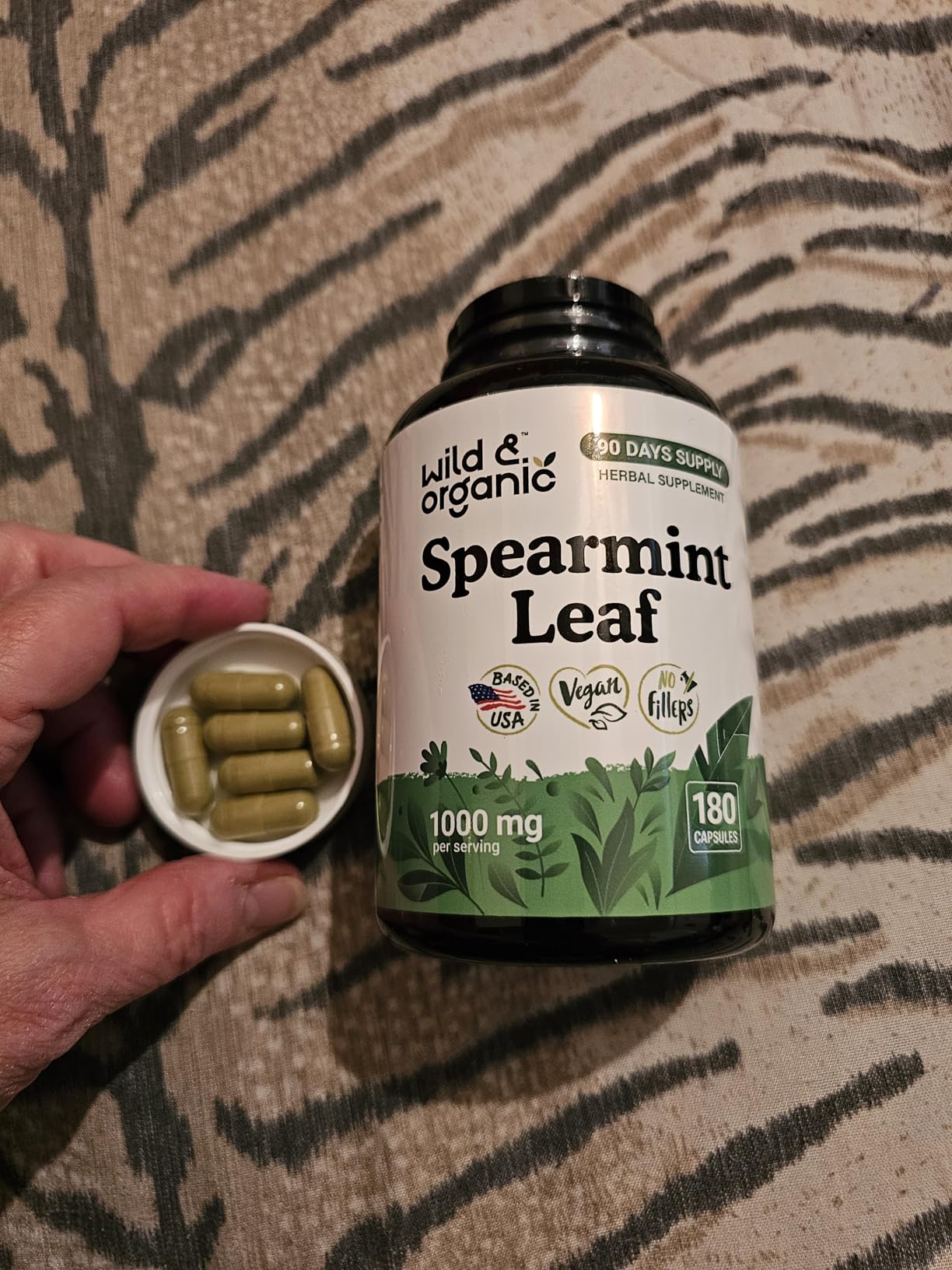 Wild & Organic Spearmint Capsules - Digestive & Women's Support - 1000 mg Spearmint Supplement - 45 Days of Supply - 90 Leaves Extract Capsules - Vegan, Non-GMO, Gluten-Free, No Fillers customer photo 2