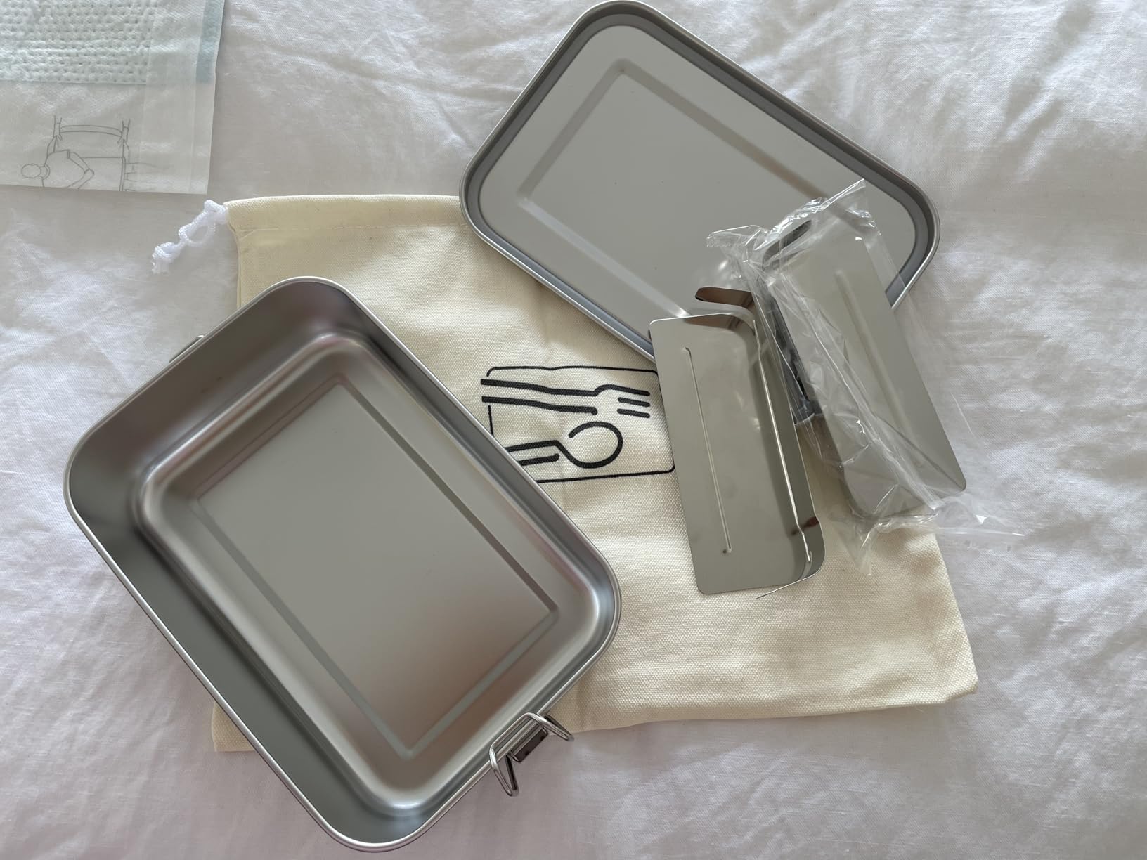 HaWare Stainless Steel Bento Box, 29oz (850ML) Lunch Box Container with Lids and 2 Removable Dividers, Metal Lunch Containers with Locking Clips, Leak-Proof Food Storage Containers for Work School customer photo 1