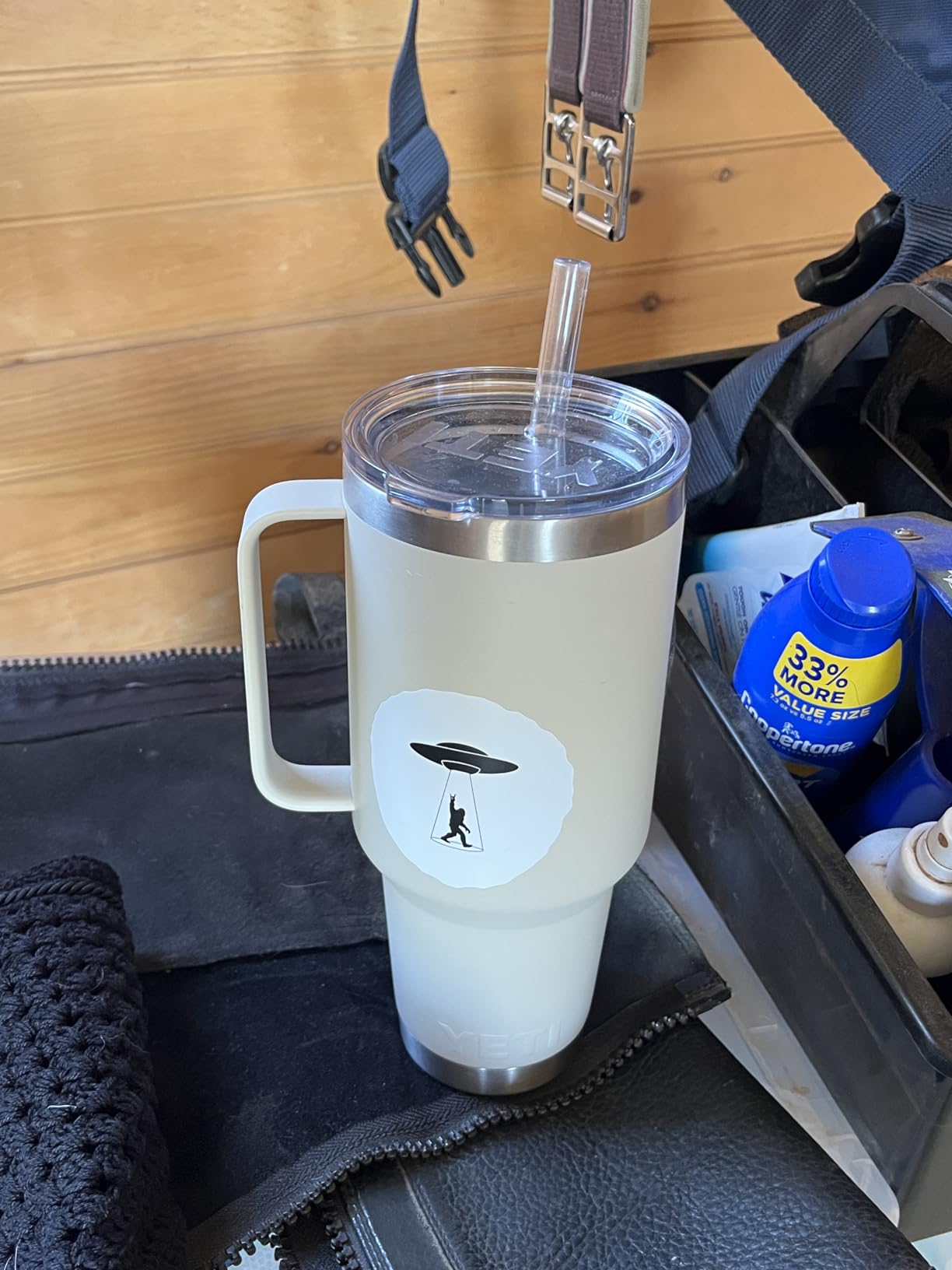 YETI Rambler 42 oz Tumbler with Handle and Straw Lid, Travel Mug Water Tumbler, Vacuum Insulated Cup with Handle, Stainless Steel, Big Sky Blue customer photo 1