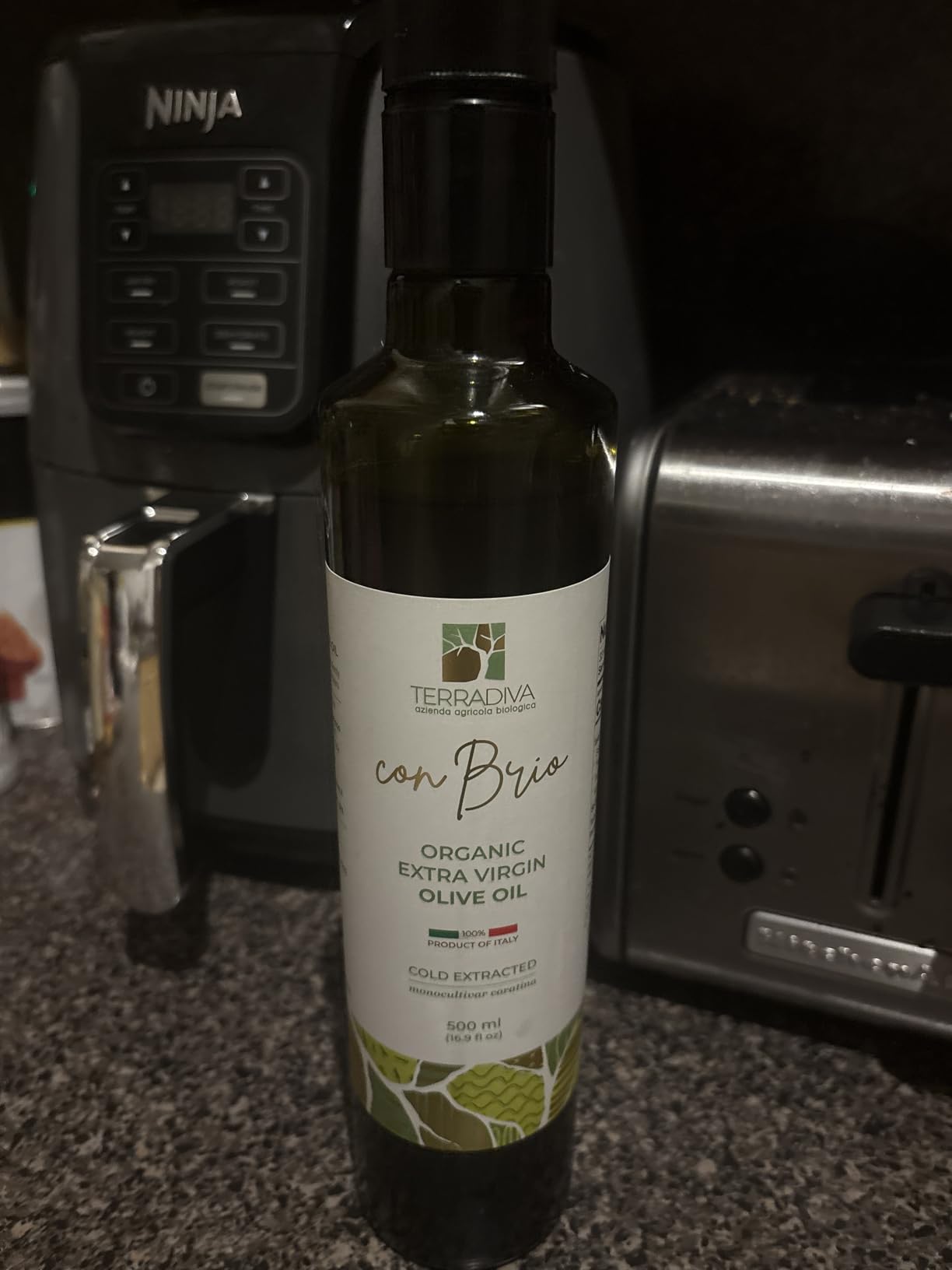 WellEatable Ultra High +1,500 mg/kg Polyphenol Rich Olive Oil, 2026 NYIOOC Gold, Early Harvest, Organic Extra Virgin Olive Oil from Italy, Lab Tested, Cold Extracted for Phenolic Shot, 16.9 fl oz customer photo 1