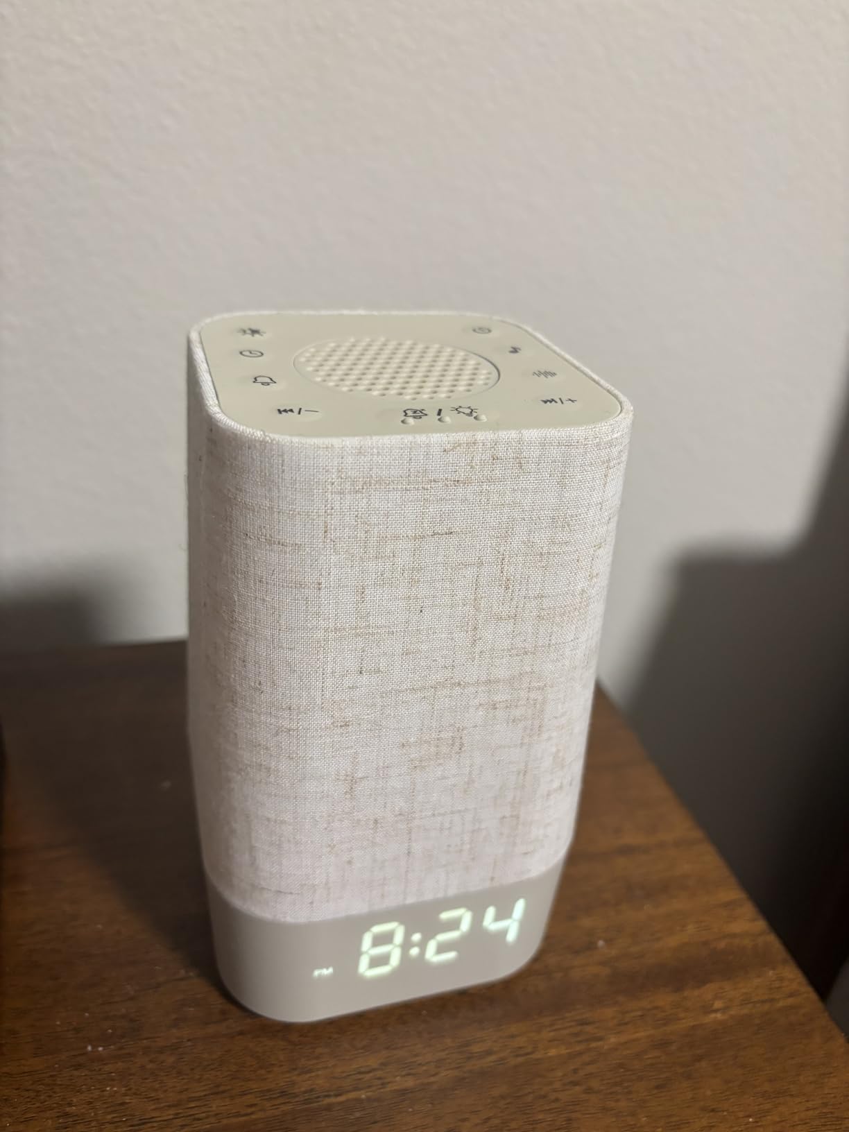 10-60 Mins Simulate Sunrise Alarm Clock: Gentle Wake Up Light Adjustable Brightness, 30-Level Volume, Bright & Loud Enough for Dark Morning - White Noise Machine with 30 Soothing Sounds customer photo 1