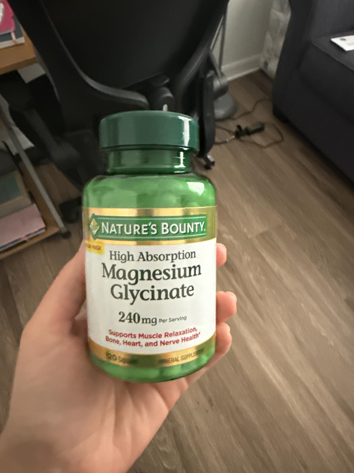 Nature's Bounty High Absorption Magnesium Glycinate 240 mg for Supporting Muscle Relaxation and Bone, Heart & Nerve Health - Non-GMO, Gluten-Free, Vegetarian, 120 Count/60 Servings customer photo 2