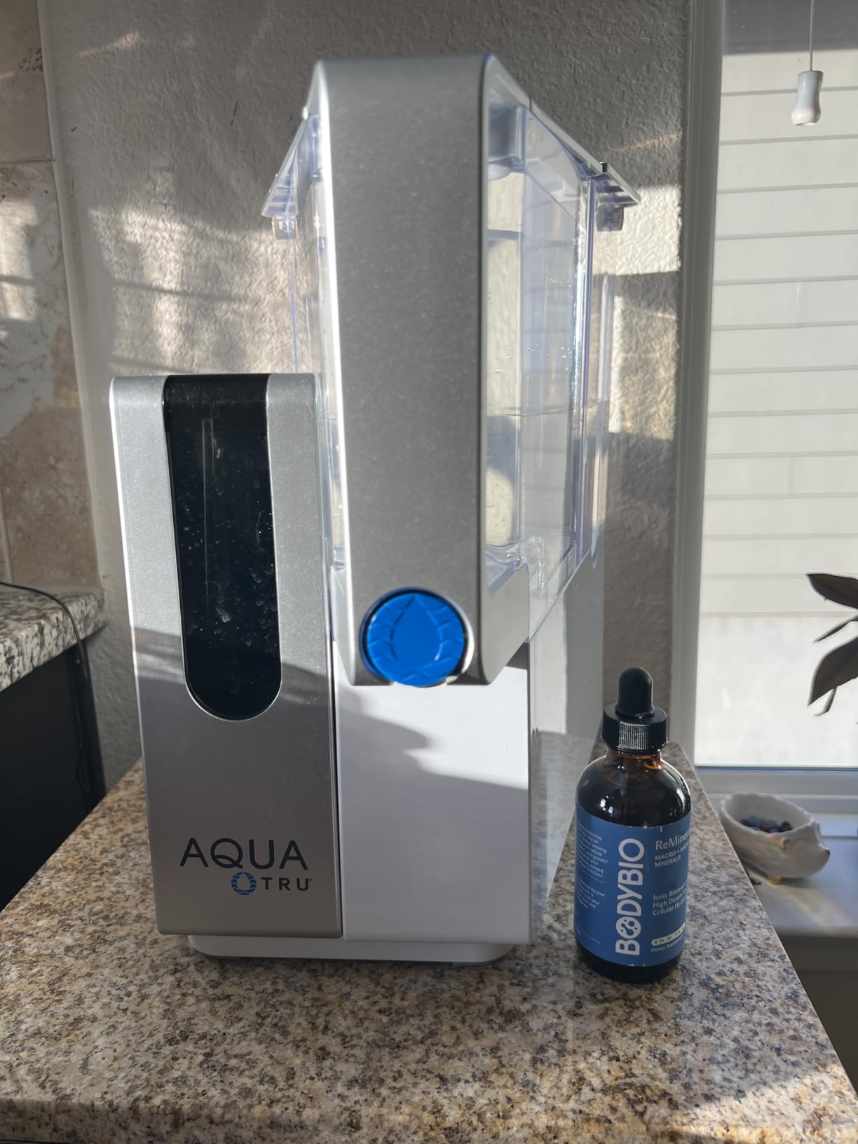 BodyBio ReMineralize - Concentrated Ionic Trace Minerals to Hydrate, Detox, and Revitalize Your Cells - Over 72 Bioavailable Macro & Micro Minerals for Rapid Absorption 4 Fl Oz customer photo 1