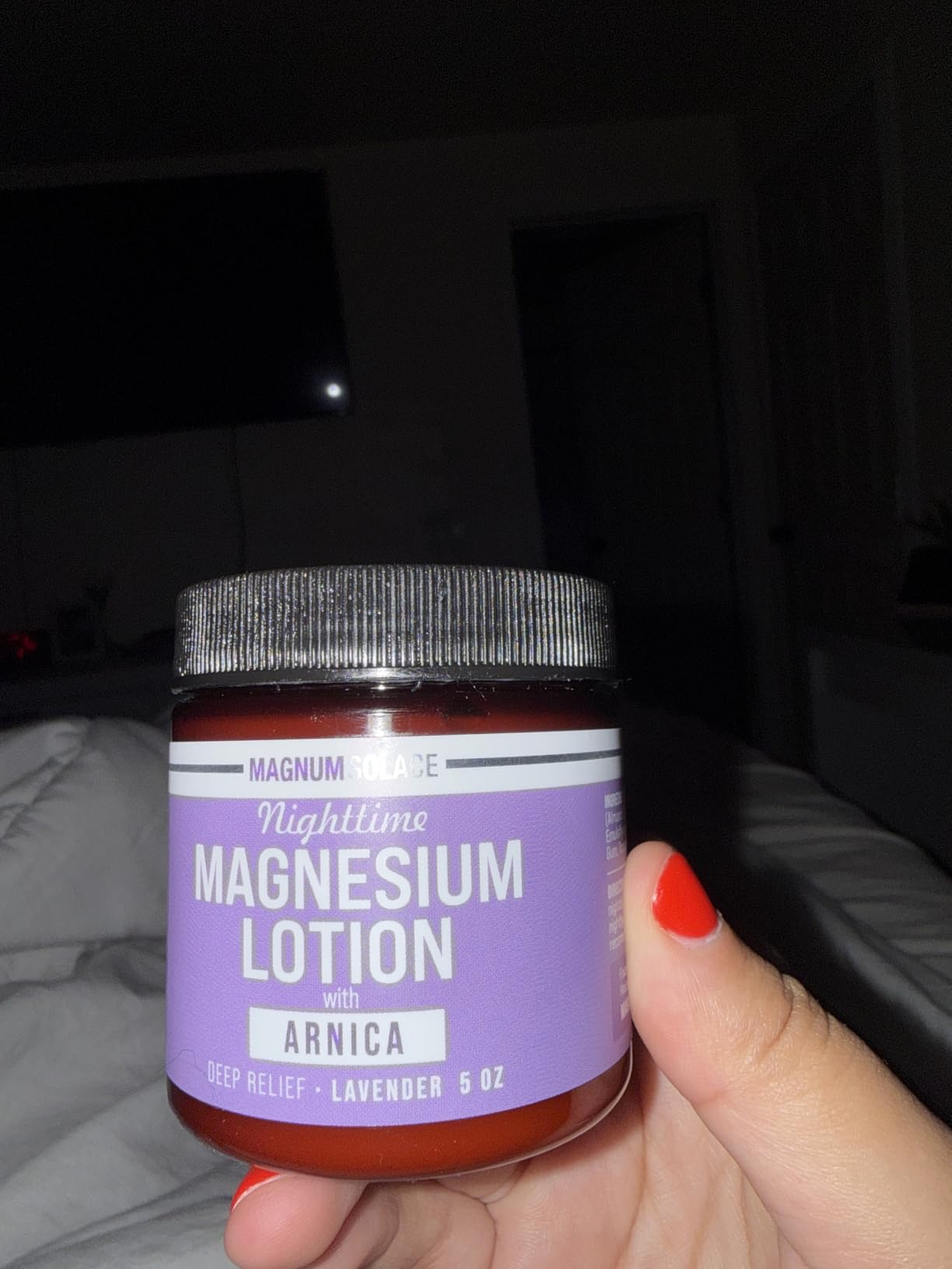 Magnum Solace Nighttime Magnesium Lotion with Arnica - Highly Concentrated Magnesium for Muscles & Joints - Apply to Legs or Feet Before Bed - Skin-Friendly customer photo 1