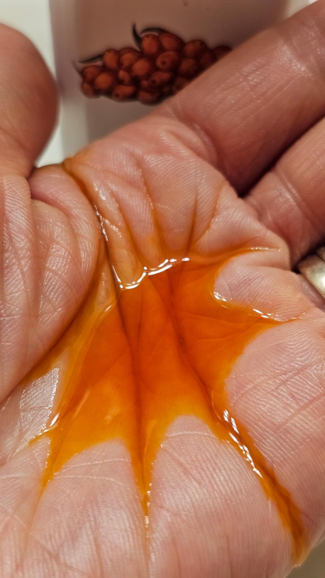 Siberian Green Sea Buckthorn Oil - 250ml Single Varietal Seed and Berry Oil - Extra Virgin Unrefined Cold Pressed Ideal for Cooking Salads Cosmetics Skin Care customer photo 2