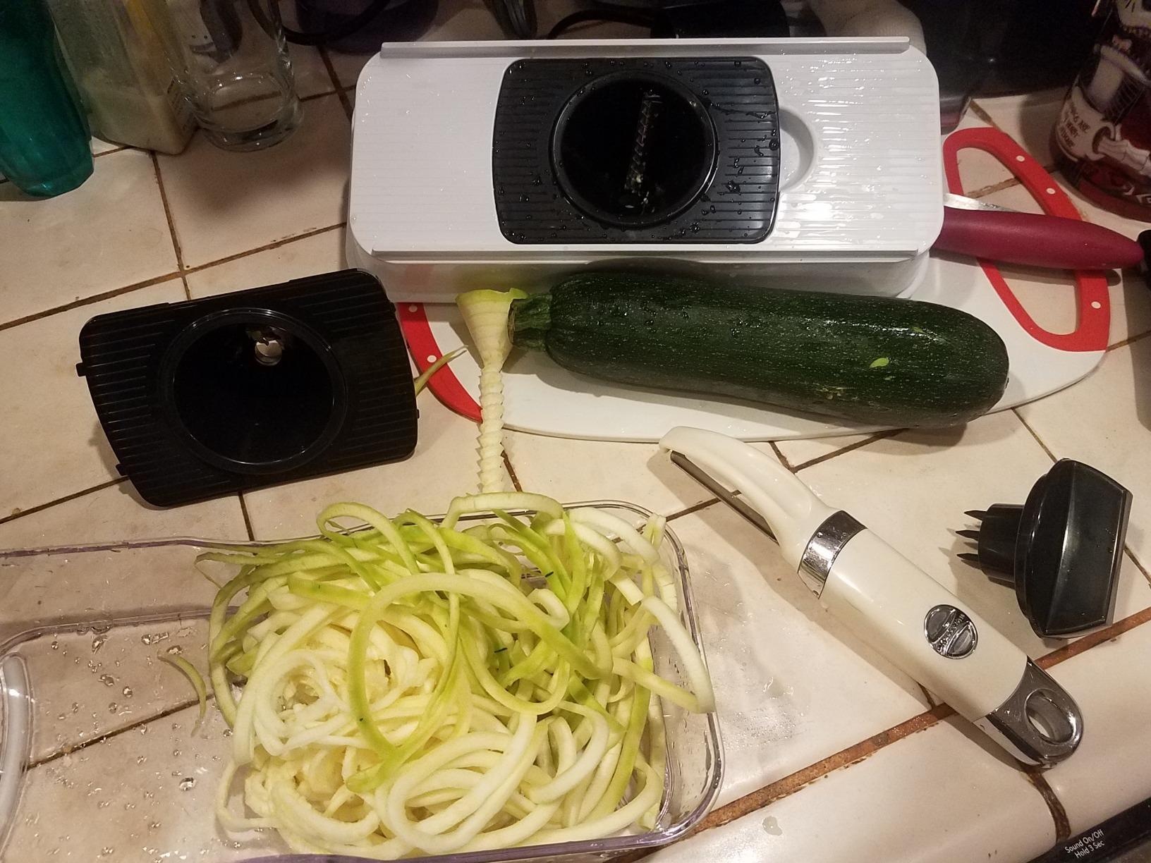 Fullstar 2-in-1 Handheld Mandoline Slicer for Kitchen - 4 Thickness Settings Vegetable Food Onion Slicer, Julienne Blade, Stainless Steel Guard, Easy to Use, Sharp Blades, Veggie Slicer & Fruit Cutter customer photo 2