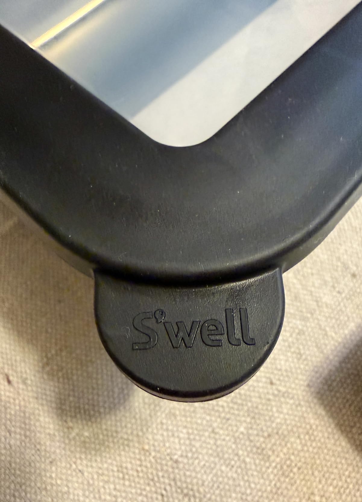 S'well Stainless Steel Bento Box, Onyx, Fits One Large Entree Or Small Entree And Snack, Includes Removable Divider, Leakproof, Easy to Clean, Dishwasher Safe customer photo 2