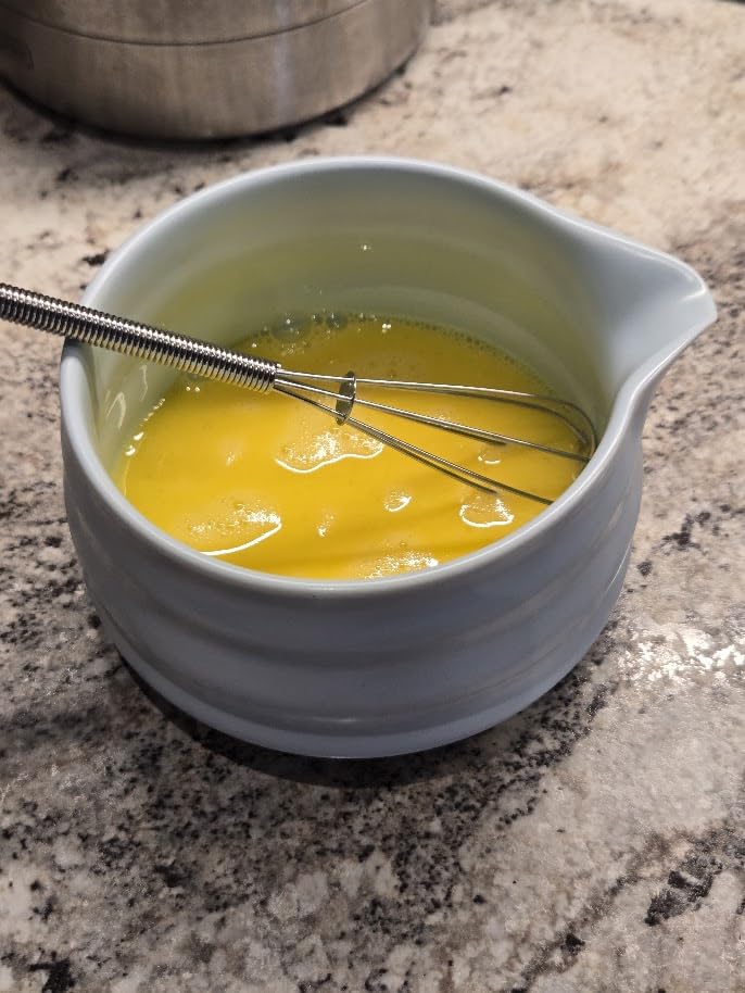 BlendWell Ceramic Matcha Bowl with Spout, Green Chawan Mixing Bowl for Whisking and Pouring Matcha Tea, Dishwasher Safe customer photo 2