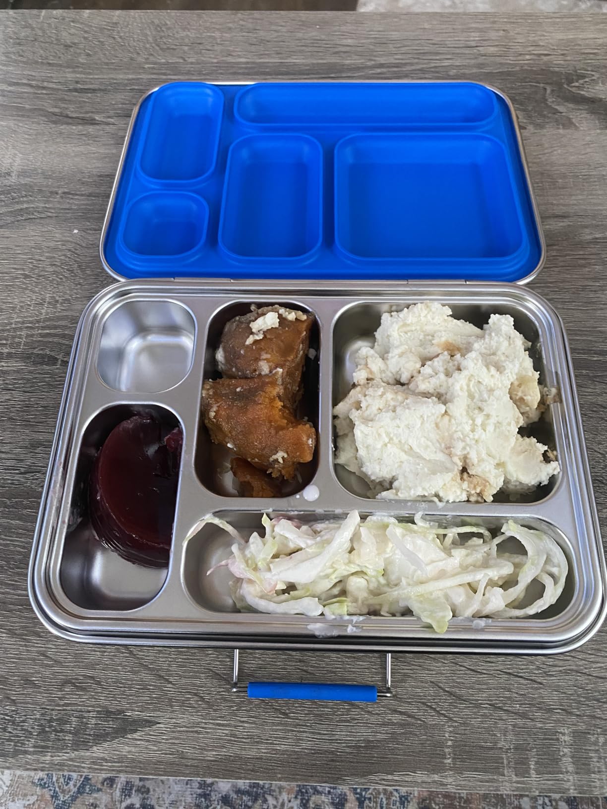 Stainless Steel Bento Box for Adults, 31.6oz Leakproof 5-Compartment Metal Lunch Box with 2 Sauce Containers, BPA-Free Food Container for Work Office Picnic, Dishwasher Safe (Green) customer photo 2