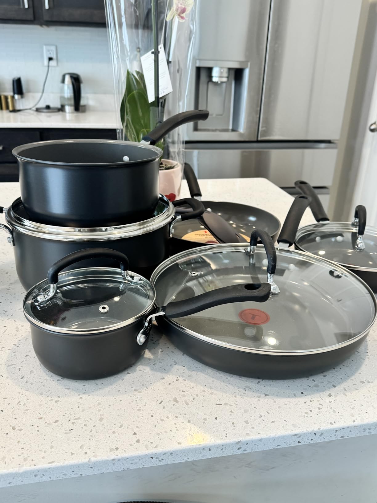 T-Fal Ultimate Hard Anodized 12-Piece Ceramic Nonstick Cookware Set, Oven Safe Up to 400F, Ceramic Pots and Pans Set, Frying Pans, Saucepan, Stockpot, Cooking Utensils, Stone customer photo 1