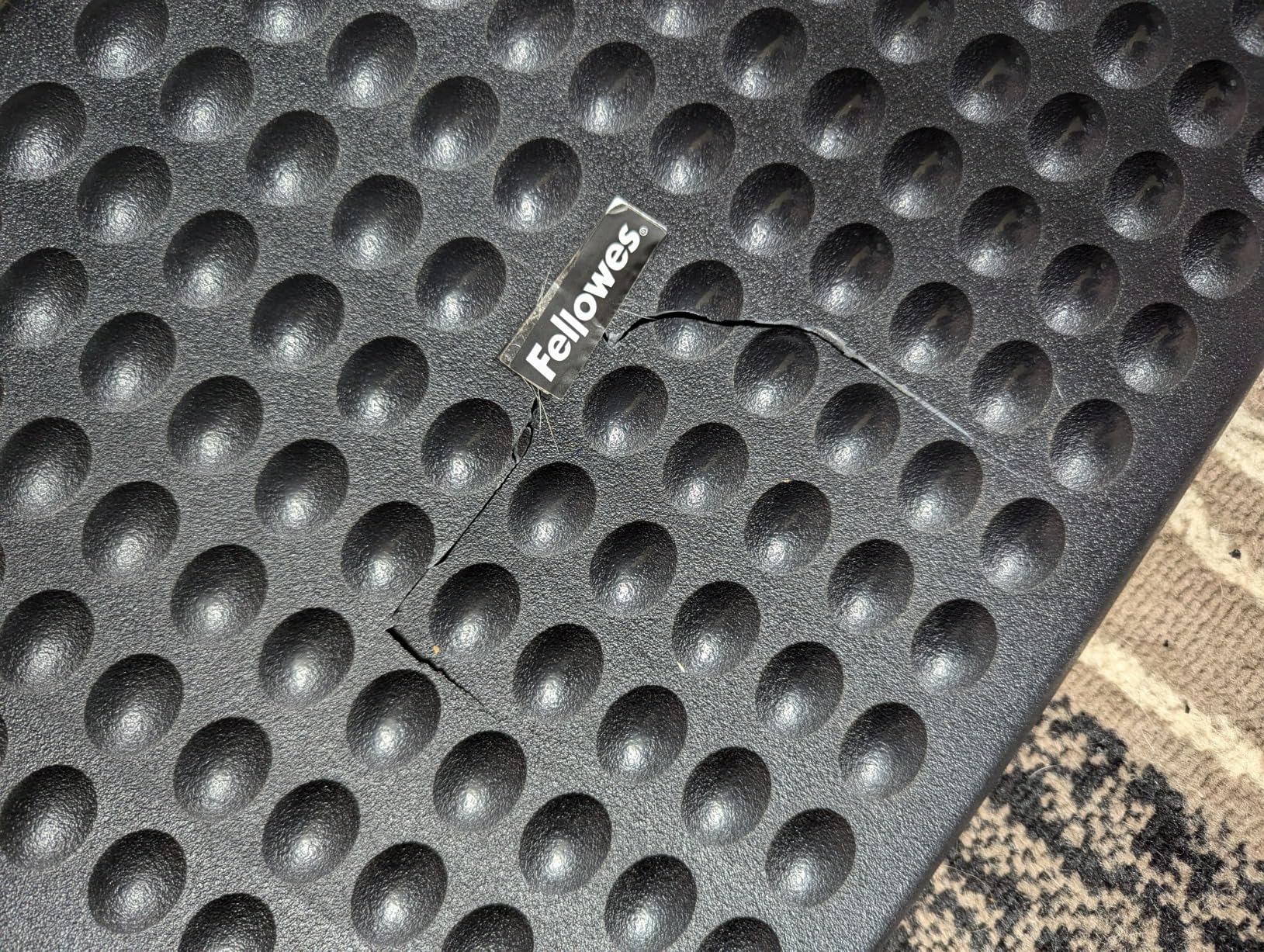 Fellowes 48121 Standard Foot Rest, Graphite customer photo 2