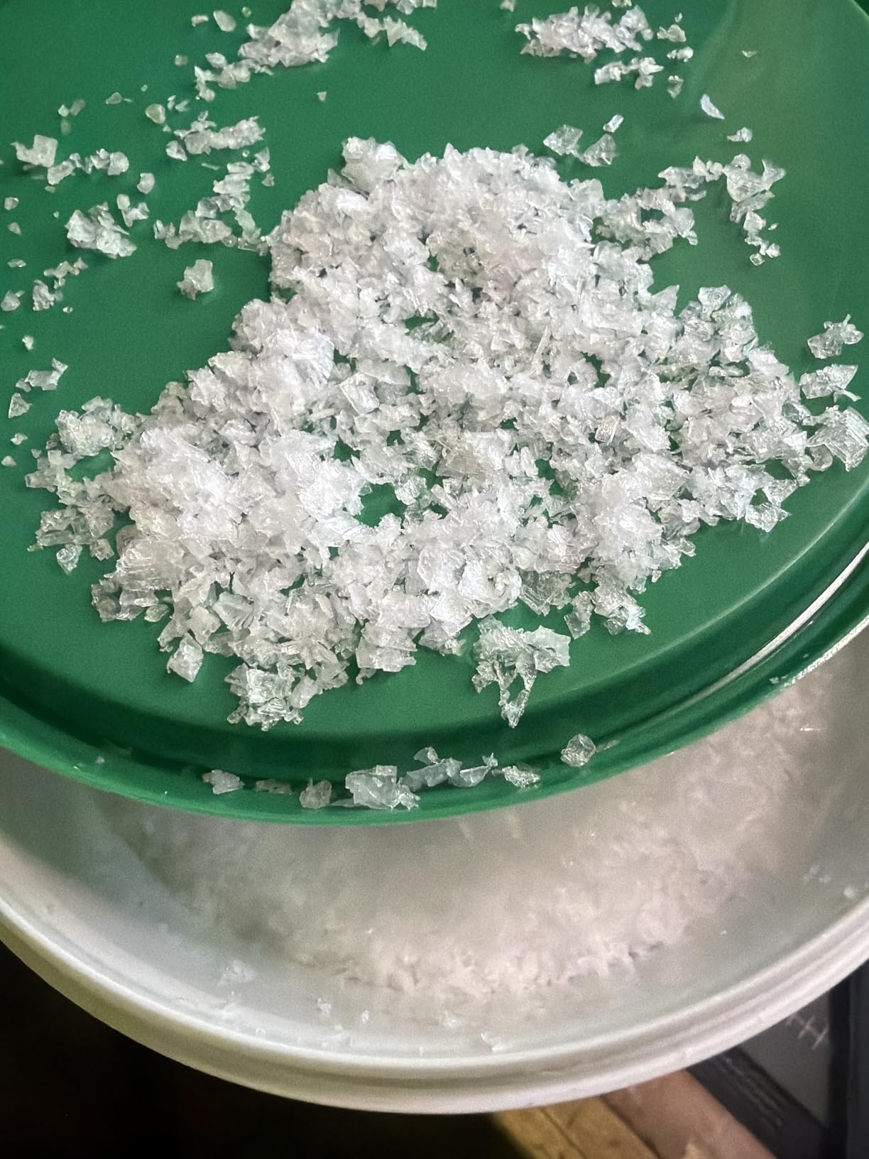 Maldon Salt, Sea Salt Flakes, 8.5 oz (240 g), Kosher, Natural, Unique Gourmet Pyramid Shaped Salt Flakes, Perfect for a Wide Range of Dishes, Hand-Harvested for Four Generations customer photo 2