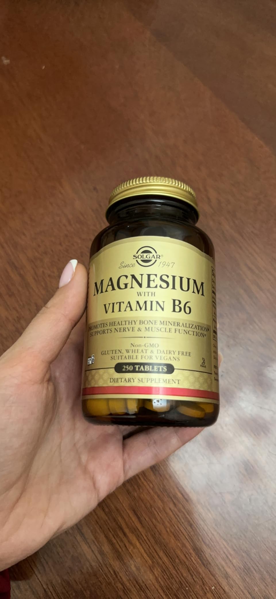 Solgar Magnesium with Vitamin B6, 250 Tablets - Promote Healthy Bone Mineralization, Support Nerve & Muscle Function, Energy Metabolism customer photo 1