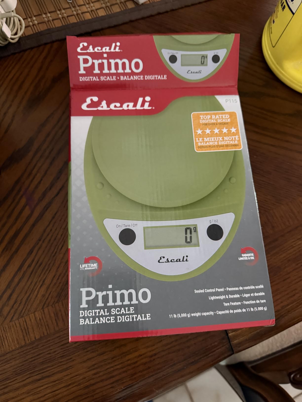 Escali Primo Digital Food Scale Multi-Functional Kitchen Scale and Baking Scale for Precise Weight Measuring and Portion Control, 8.5 x 6 x 1.5 inches, Chrome customer photo 2