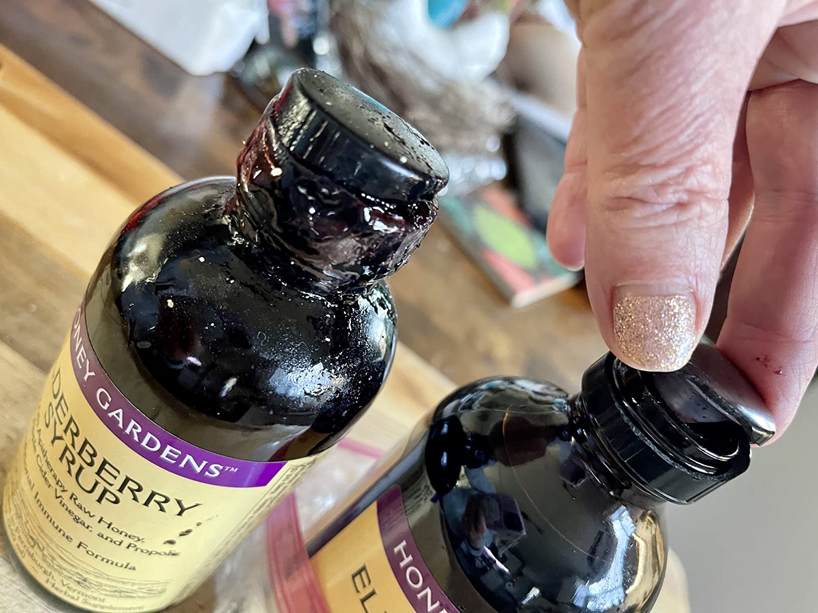 Honey Gardens Elderberry & Honey Immune Syrup - Black Elderberry Syrup for Adults & Kids, Natural Throat Defense Wellness Supplement with Propolis & Organic Apple Cider Vinegar - 8 Fl Oz customer photo 2