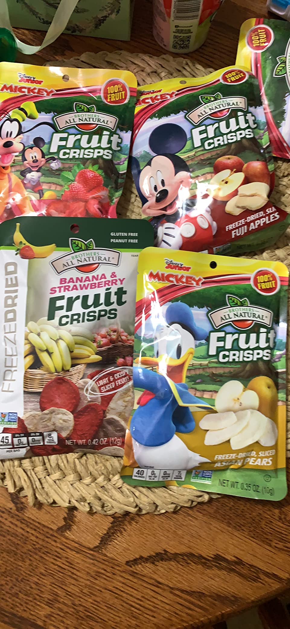 Brothers All Natural Freeze Dried Fruit Crisps, Variety Pack, 24 Single Serve Bags, Fuji Apple, Strawberry, Strawberry and Banana, Made with 100% Fruit, Gluten Free, Soy Free, Vegan, Healthy Snack customer photo 1