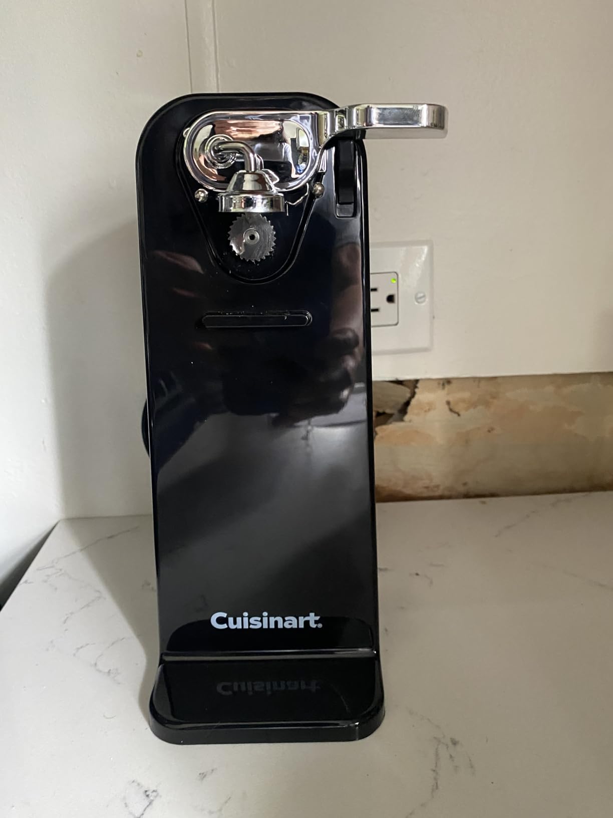 Cuisinart Can Opener with One-Touch Operation, Electric Can Opener for Kitchen Including Magnetic Lid Holder, Automatic Can Opener with Easy Clean Design and Nonslip Base, Black, CCO-50BKN customer photo 2