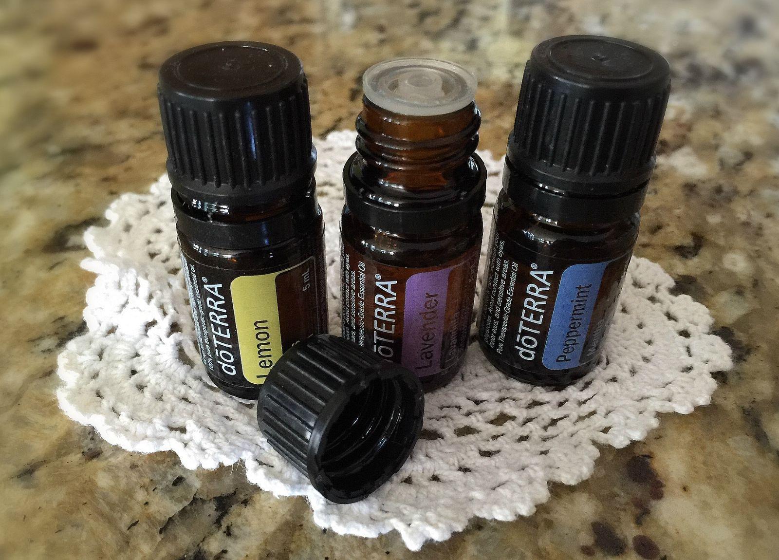 doTERRA Introductory Kit, 0.17 Fl Oz, Each Count of Lemon, Peppermint & Lavender customer photo 1
