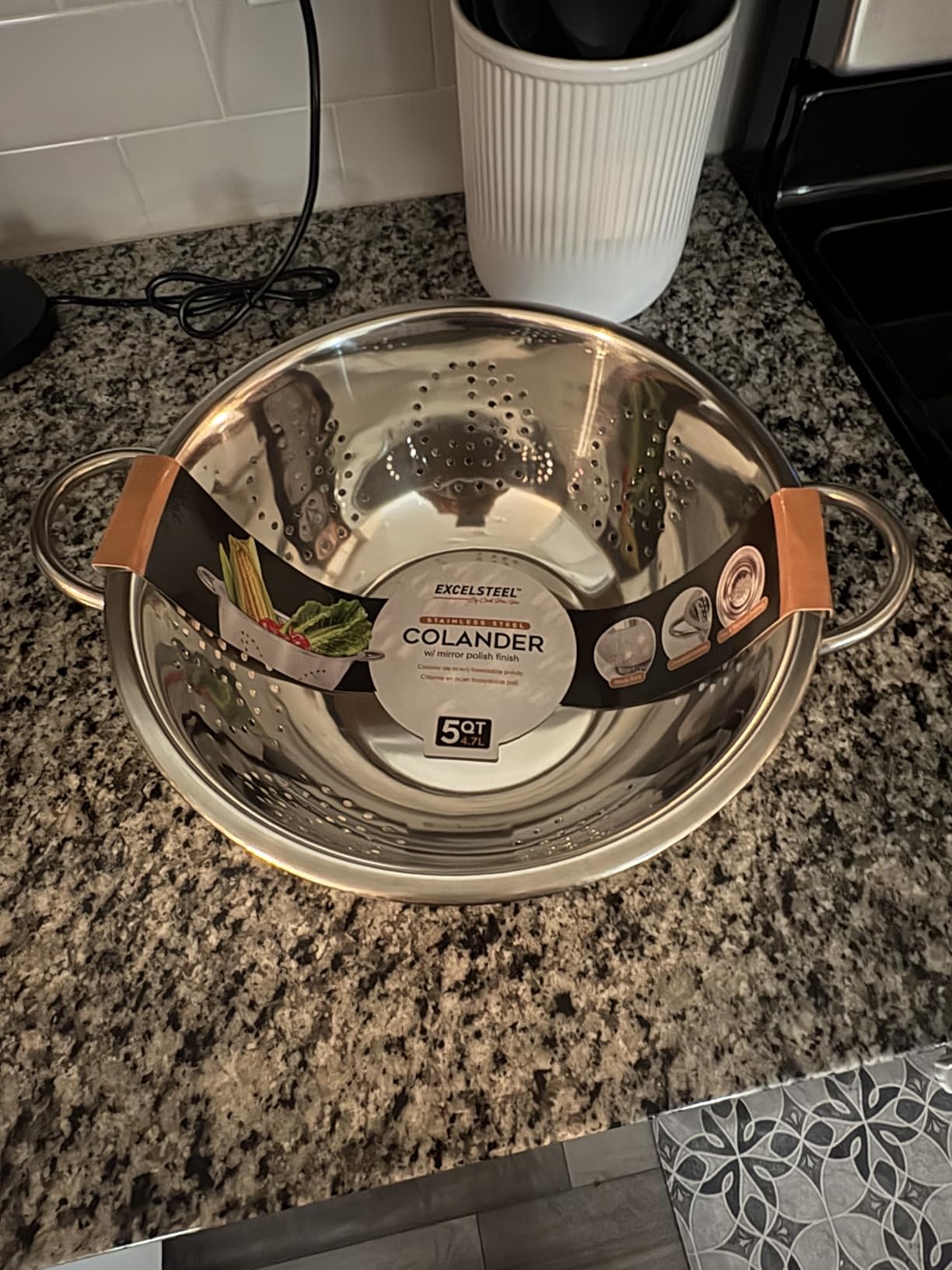 EXCELSTEEL Heavy Duty Stainless Steel Colander 5 Qt | Easy Grip Handles | Self-Draining Base | Mirror Polished customer photo 1
