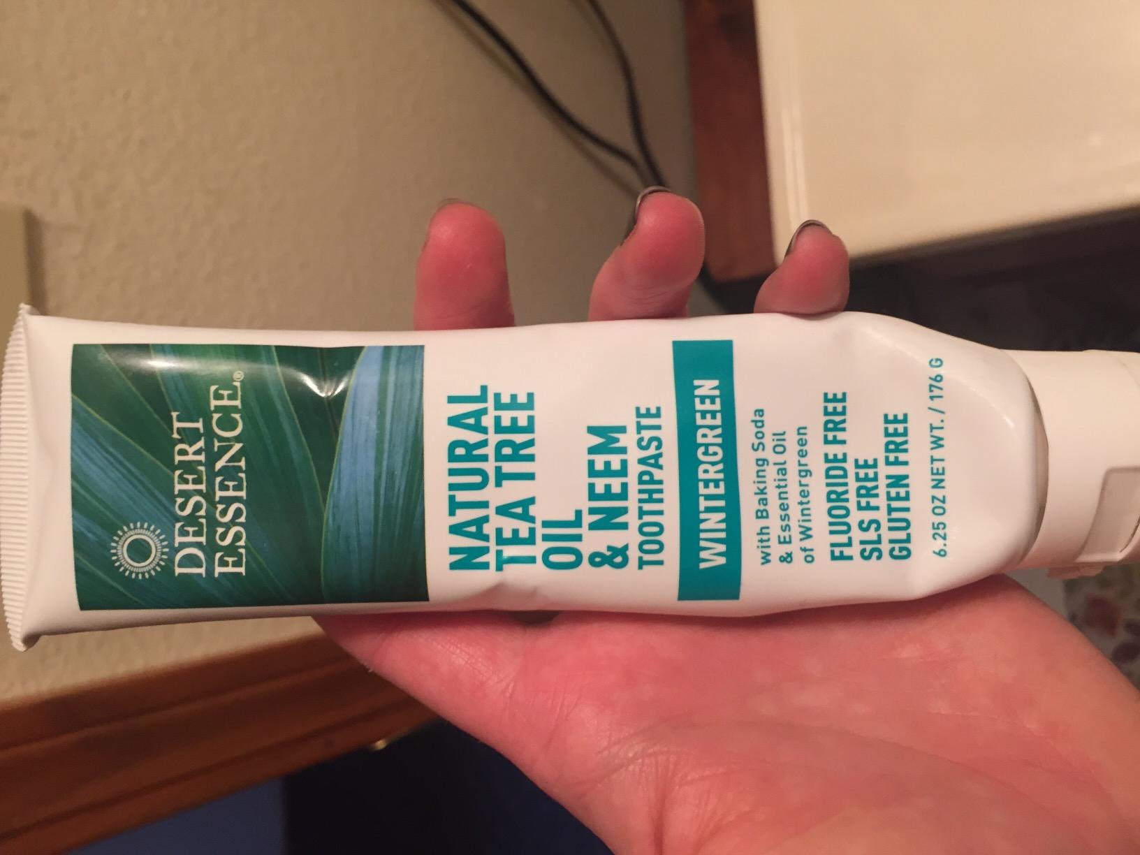 Desert Essence Tea Tree Oil & Neem Toothpaste - Fluoride-Free, Gluten-Free, SLS Free Formula - Vegan, Herbal Toothpaste for Plaque Reduction - Wintergreen Flavor, 6.25 oz customer photo 1