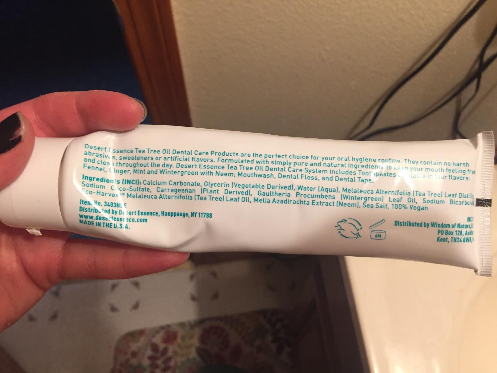 Desert Essence Tea Tree Oil & Neem Toothpaste - Fluoride-Free, Gluten-Free, SLS Free Formula - Vegan, Herbal Toothpaste for Plaque Reduction - Wintergreen Flavor, 6.25 oz customer photo 2