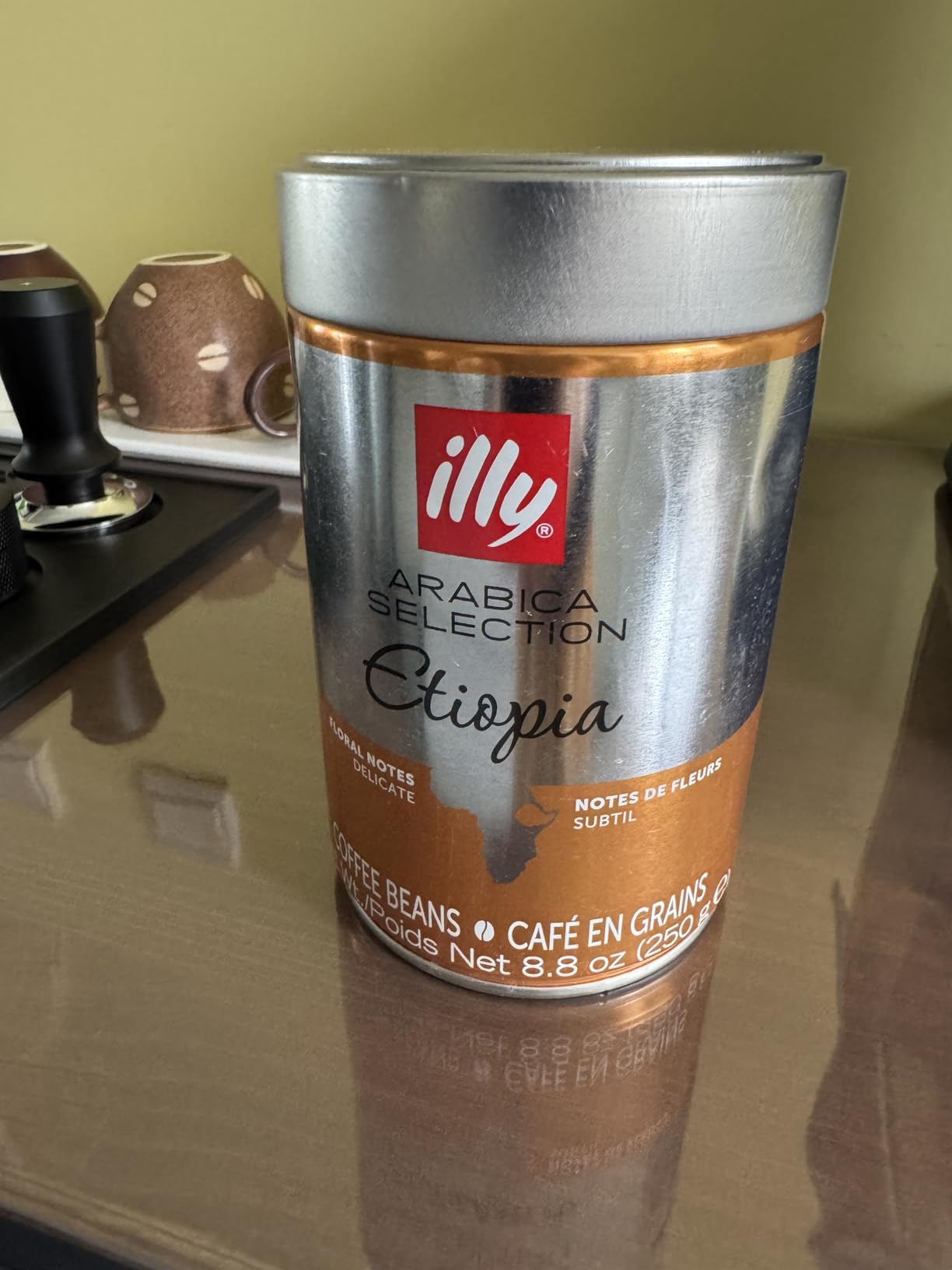 illy Arabica Selections Ethiopia Whole Bean Coffee, 100% Arabica Bean Single Origin Coffee, Light Roast with Notes of Jasmine, All-Natural, No Preservatives, 8.8 Ounce Can (Pack of 1) customer photo 1